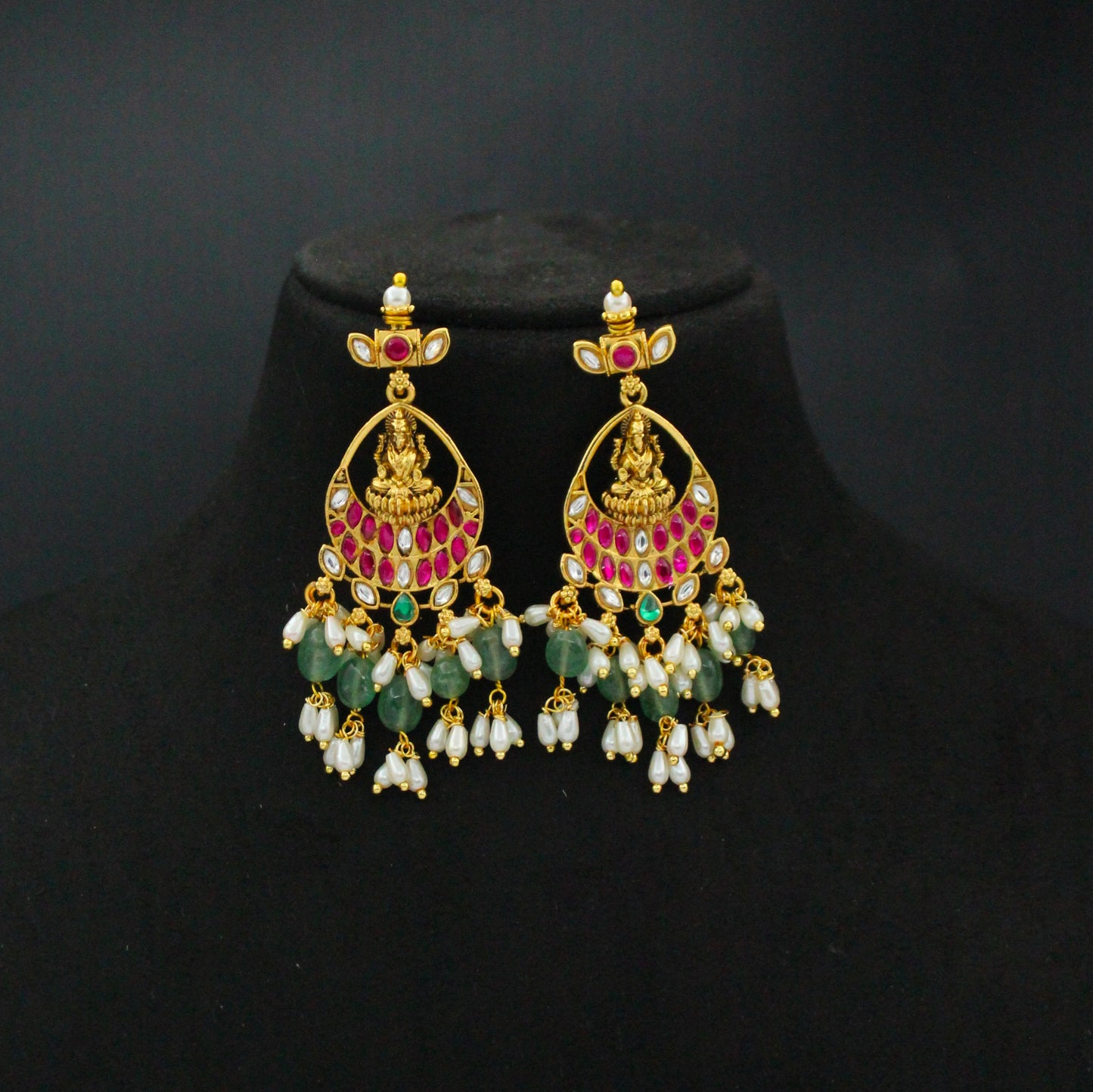 Hand Made Jadau Guttapusalu with Lakshmi Locket and Rice Pearls and Russian Strawberry Beads Bridal Design – 42576