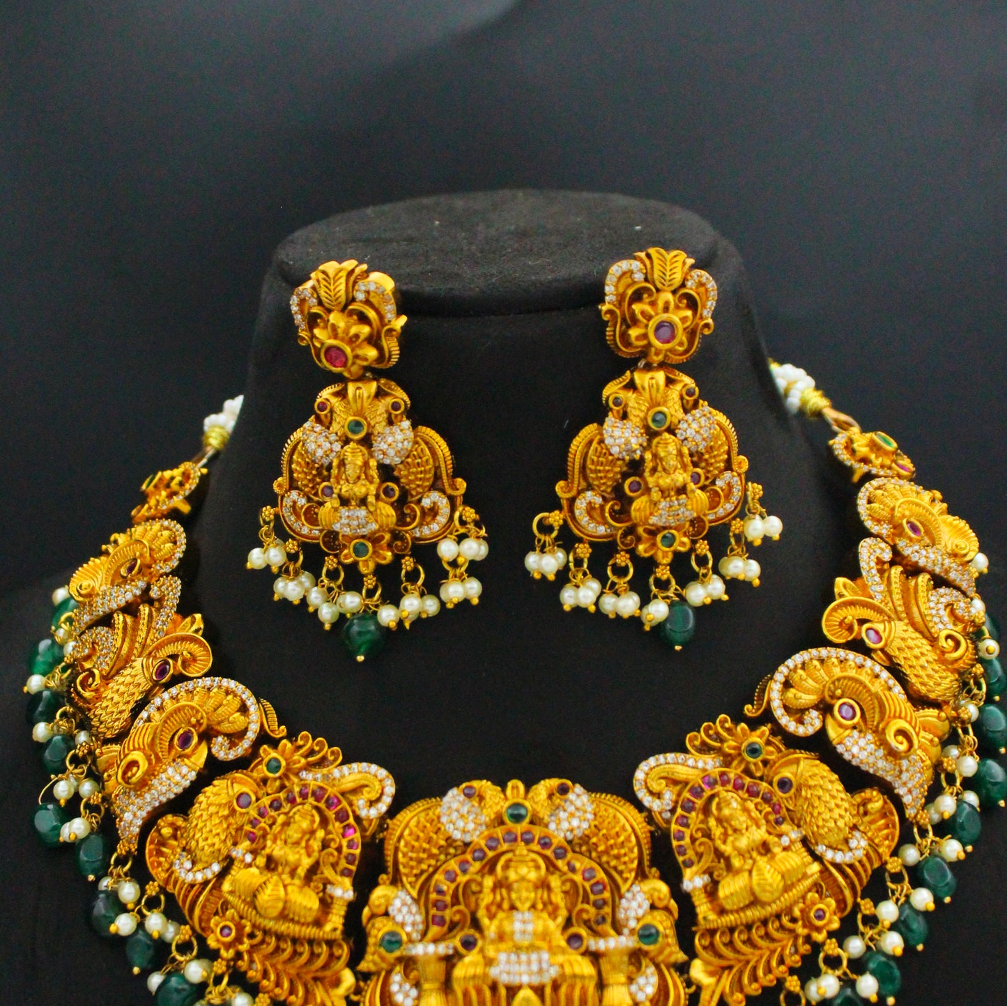 38792 Nakshi Laxmi Short Broad Necklace Set With Screw Back Earrings