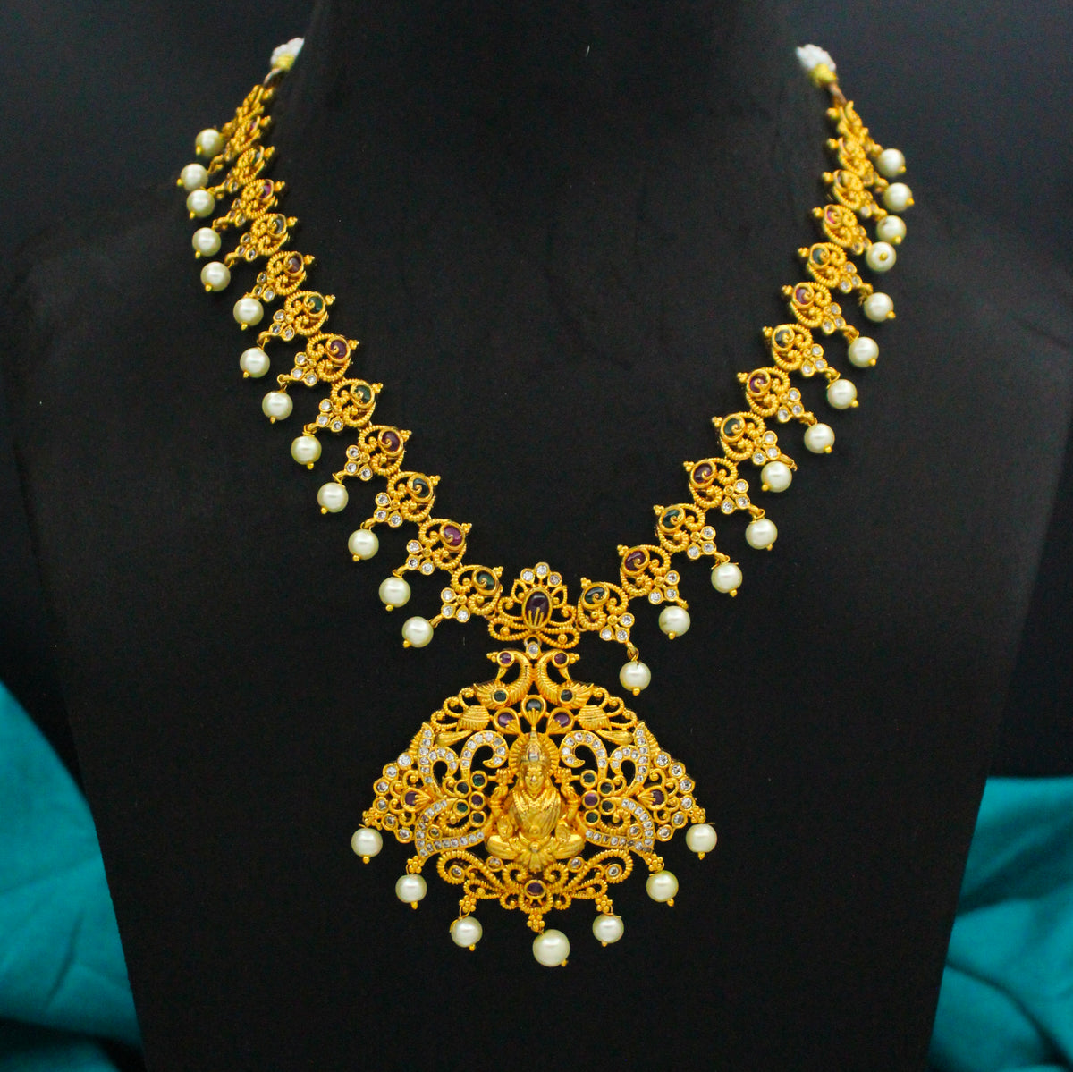 19936 Nakshi Laxmi Short Necklace Multi With Push Back Earrings