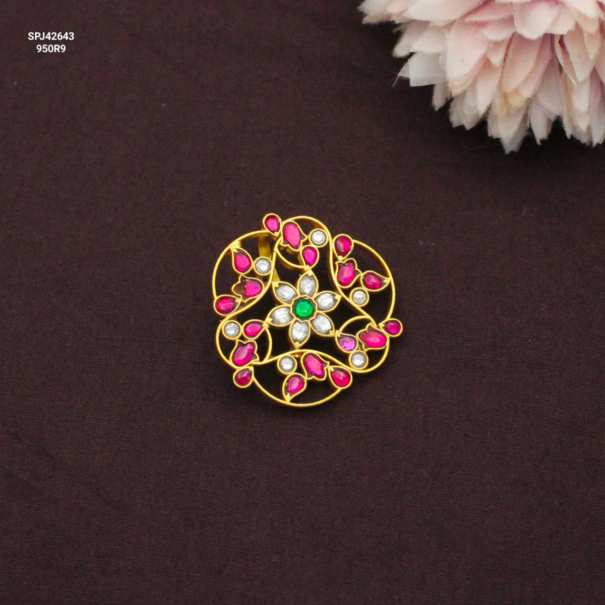 42643 Jadau flower locket