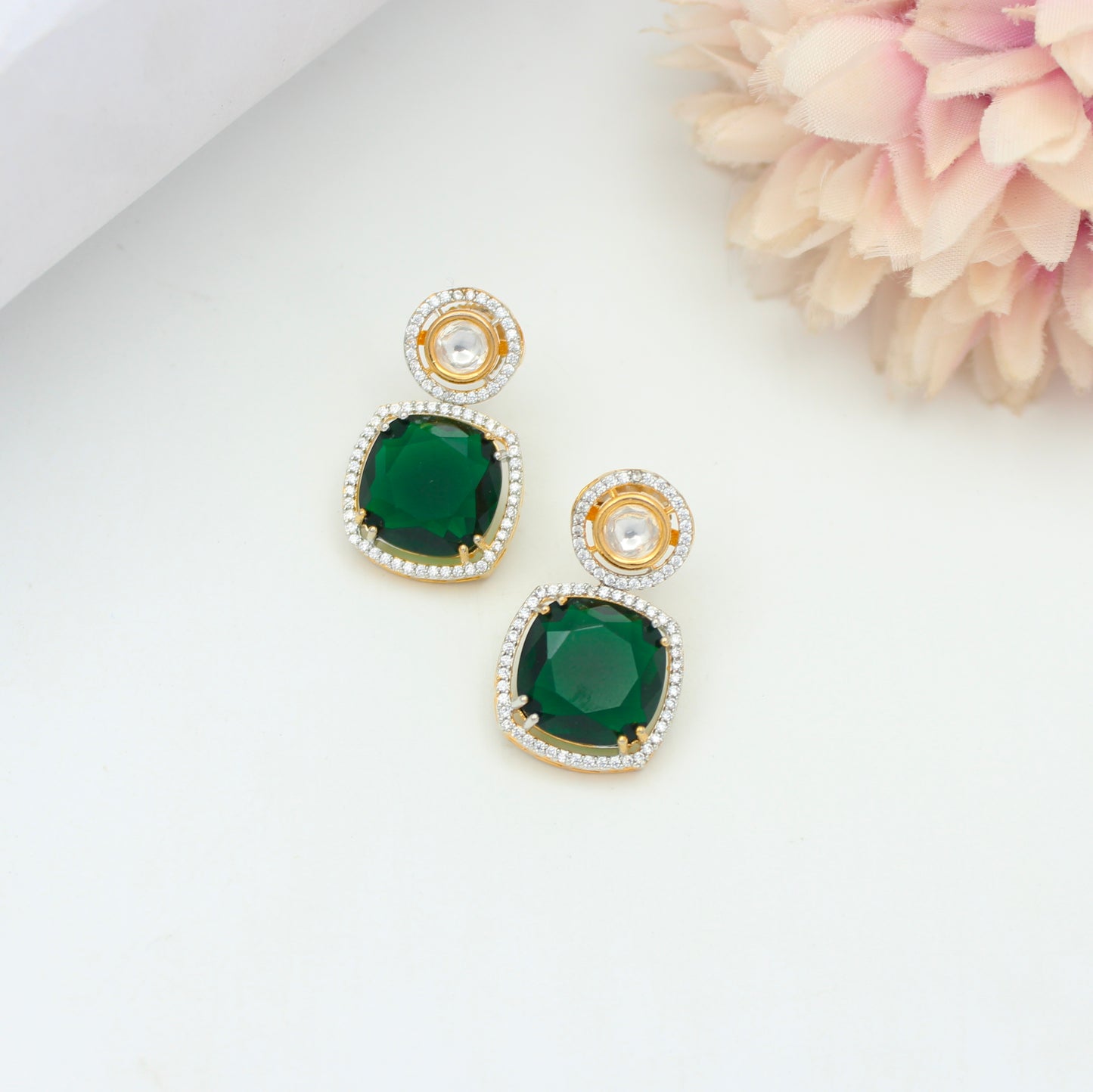 42661 Victorian Green Pendant Set With Non-Openable Hook