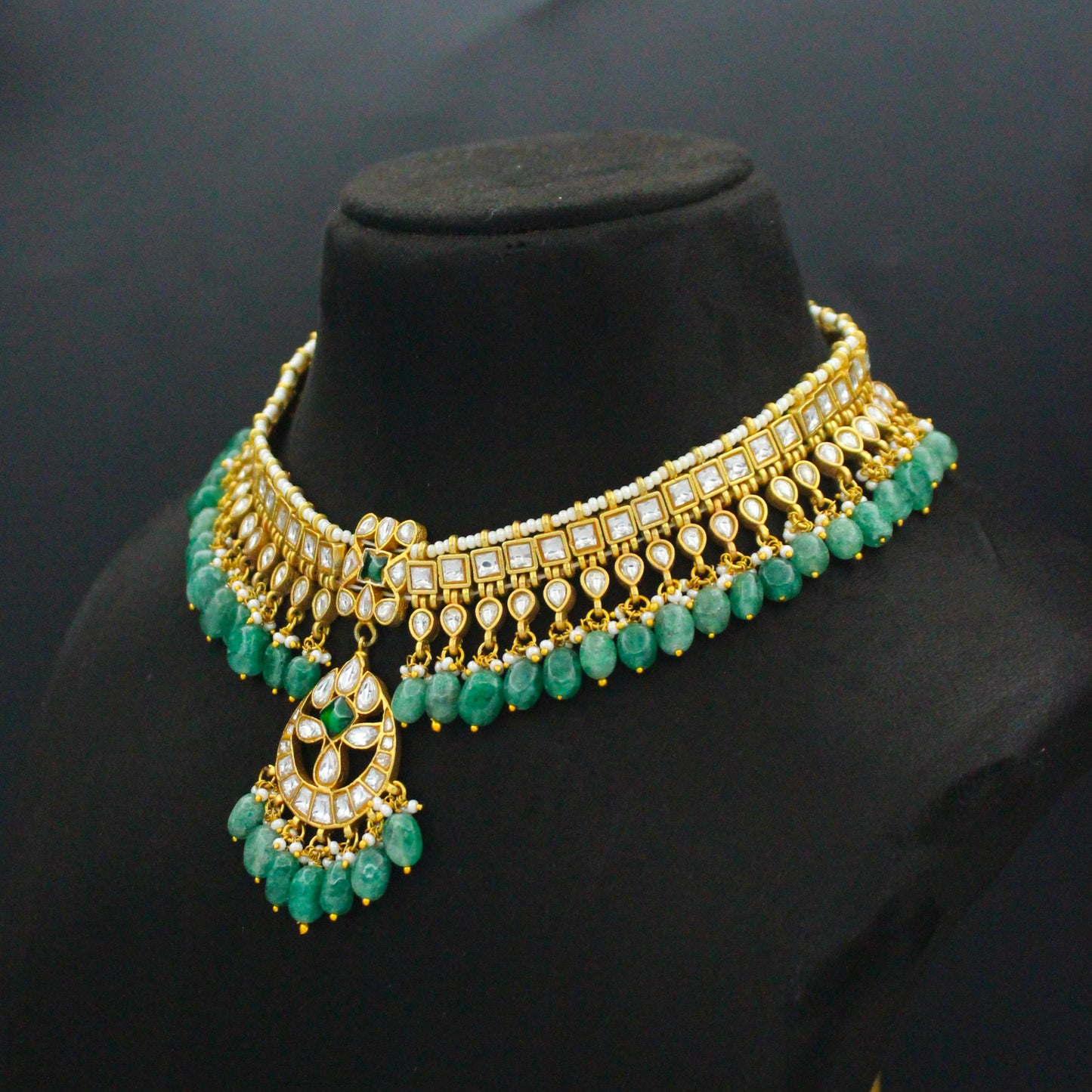 41843 Jadau Kundan White Short Necklace With Green Beads and Stone