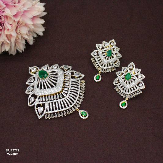 42772 Diamond Look Green Grand Pendant Set With Non Openable Hook Push Back Earrings