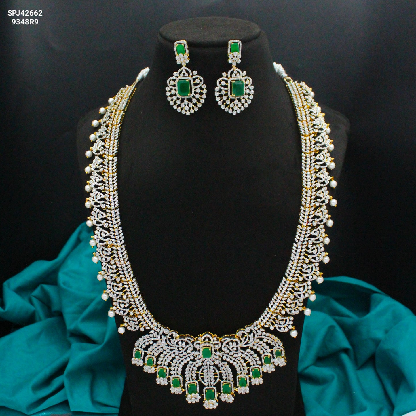 42662 Diamond Look Green Long Necklace Set With Push Back Earrings