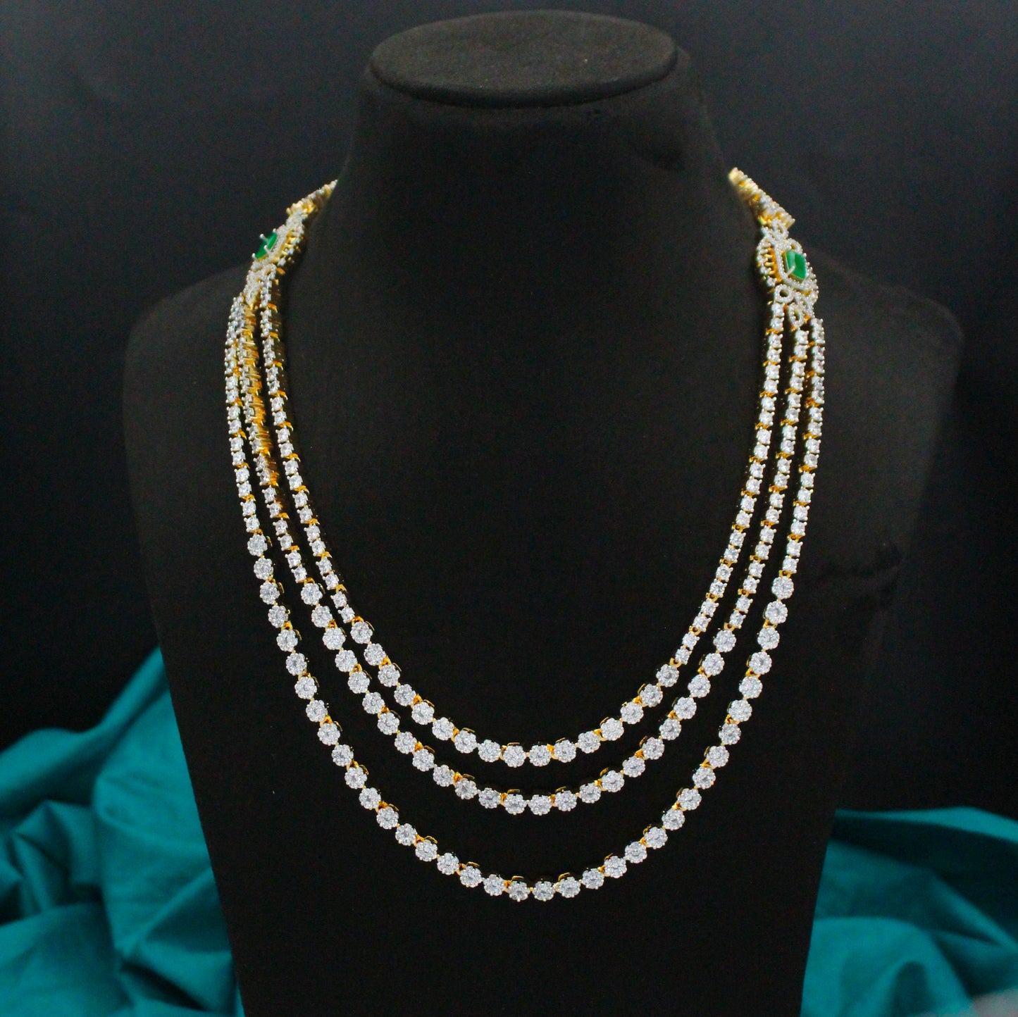 42665 GJ 3 Layers Green Short  Necklace Set With Push Back Earrings