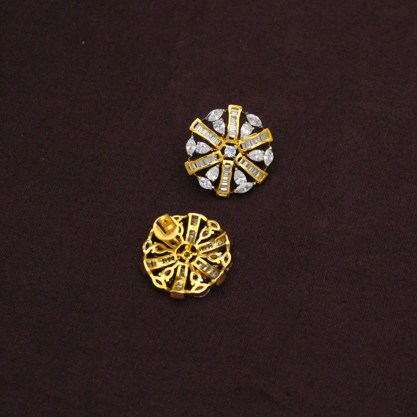 42795 CZ Round Studs Screw Back