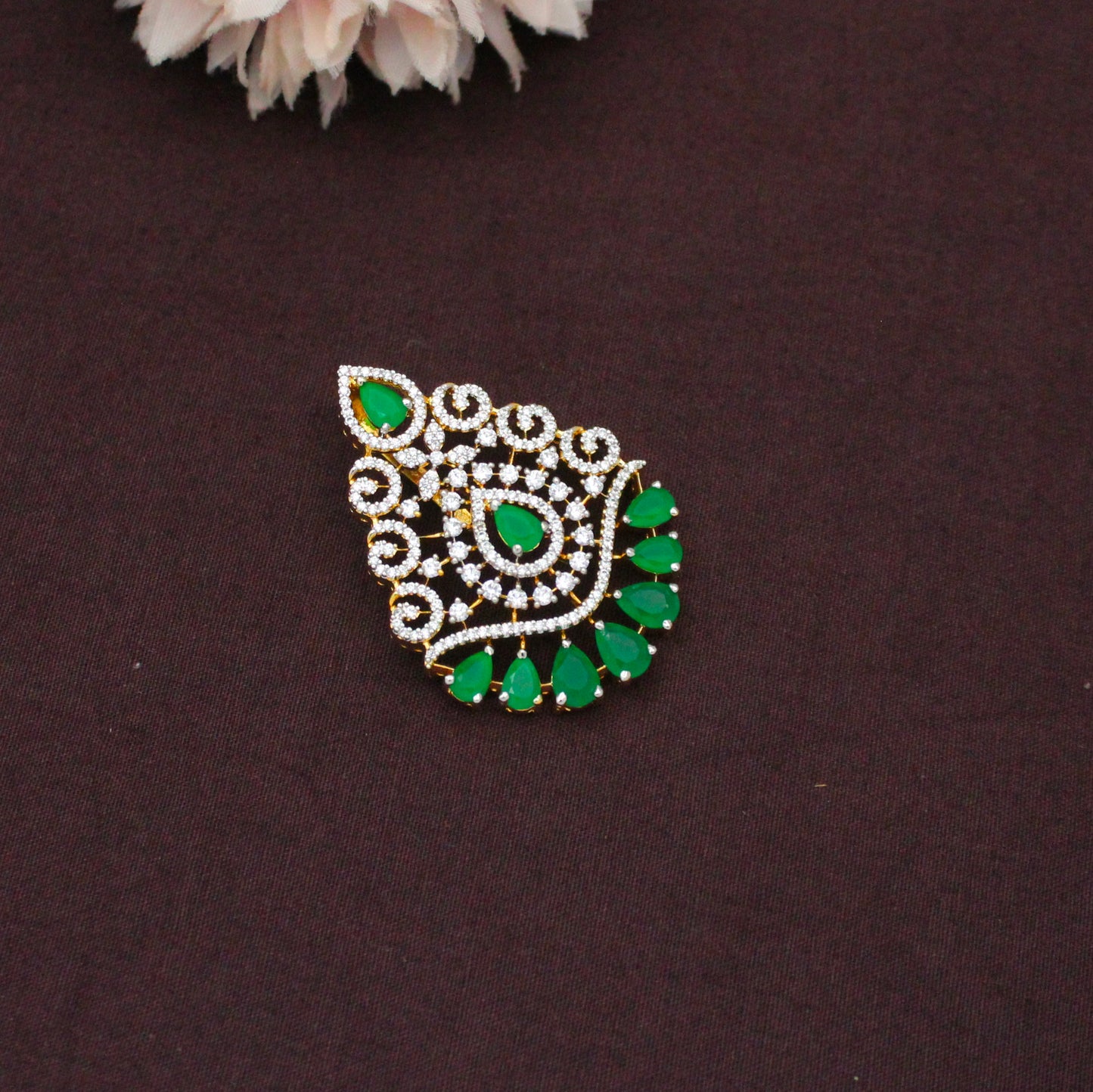 42780 GJ Pendant Set Green With Openable Hook