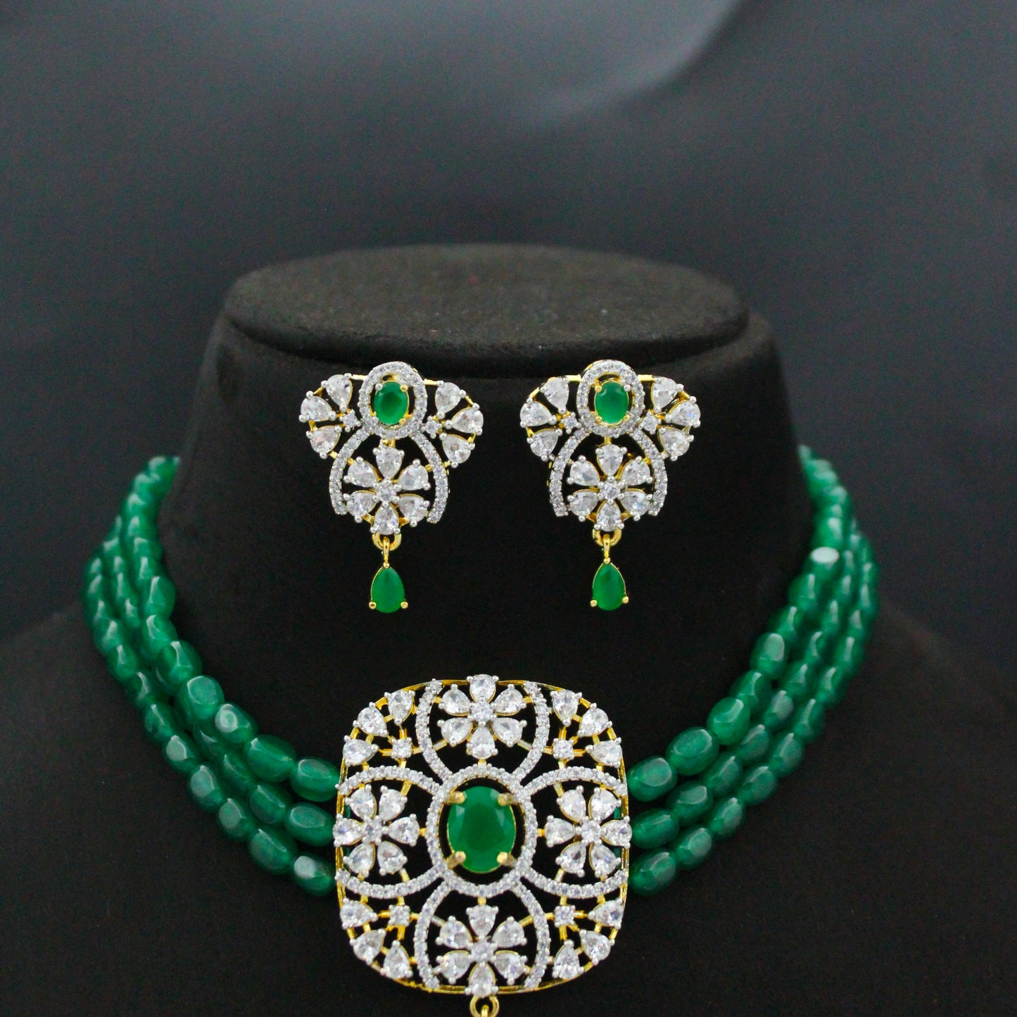 42806 3 Lines Green Beads Choker With GJ Pendant Set