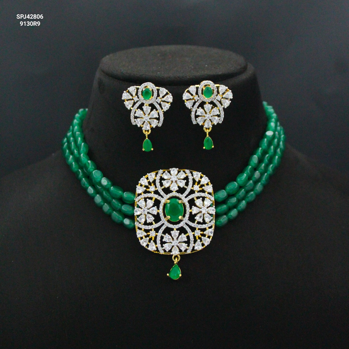 42806 3 Lines Green Beads Choker With GJ Pendant Set