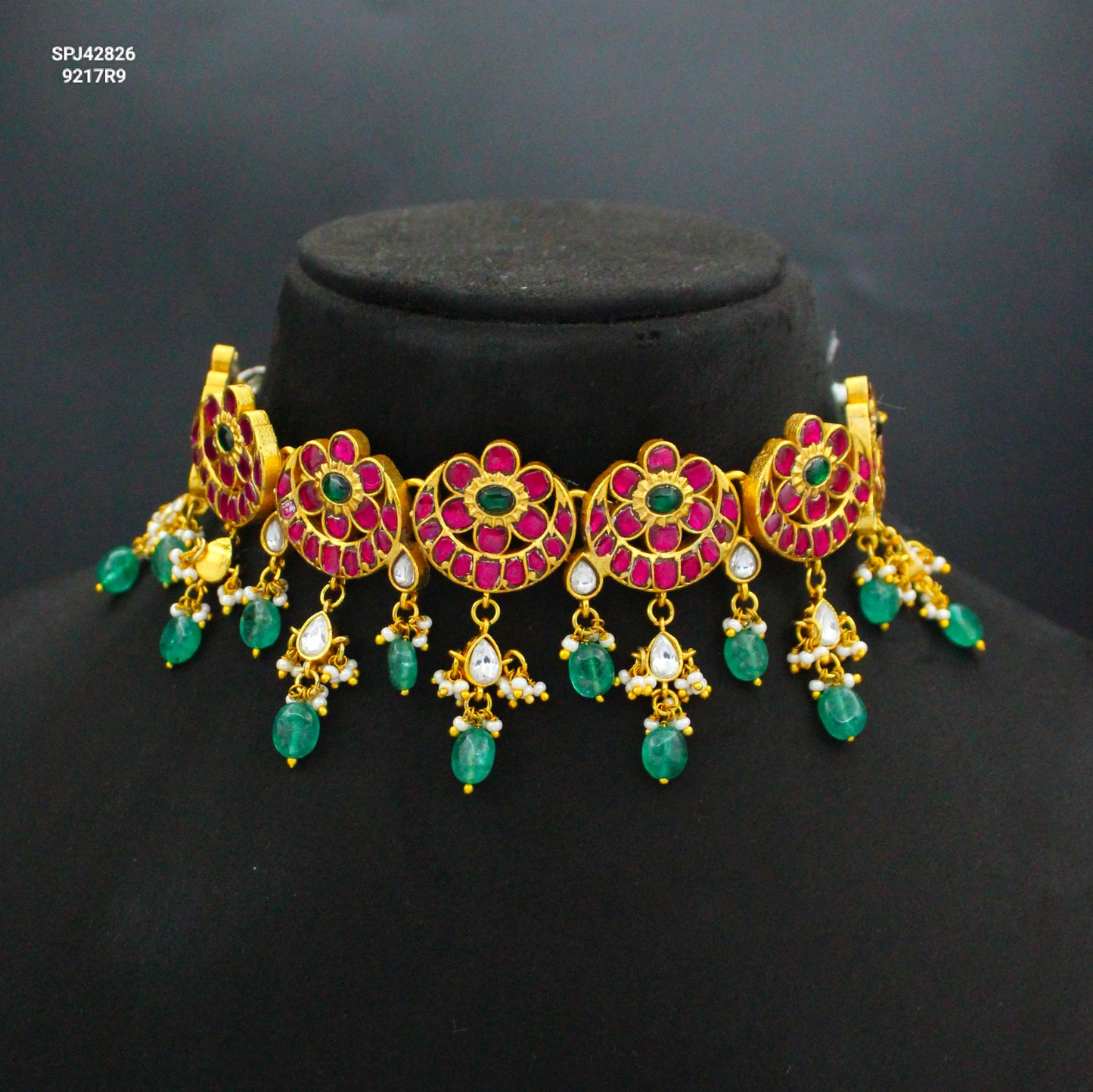 Jadau Kundan Floral Choker With Kundan Drops And Green Beads 42826