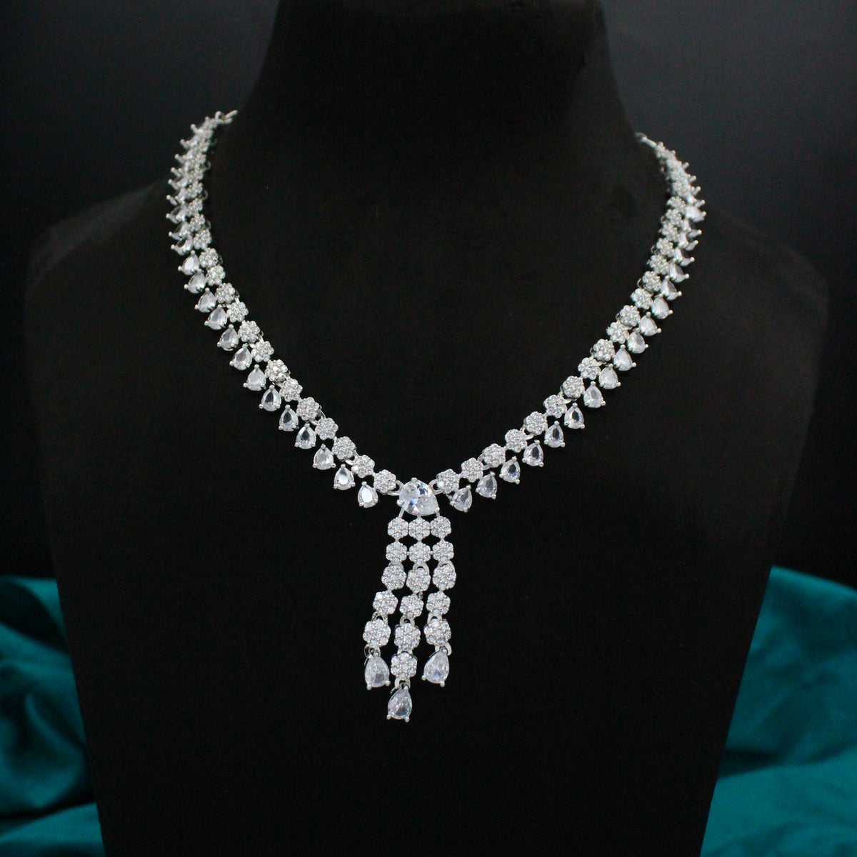 Platinum Full White Single-Line Hanging Necklace Set with Pushback Earrings SP-36011