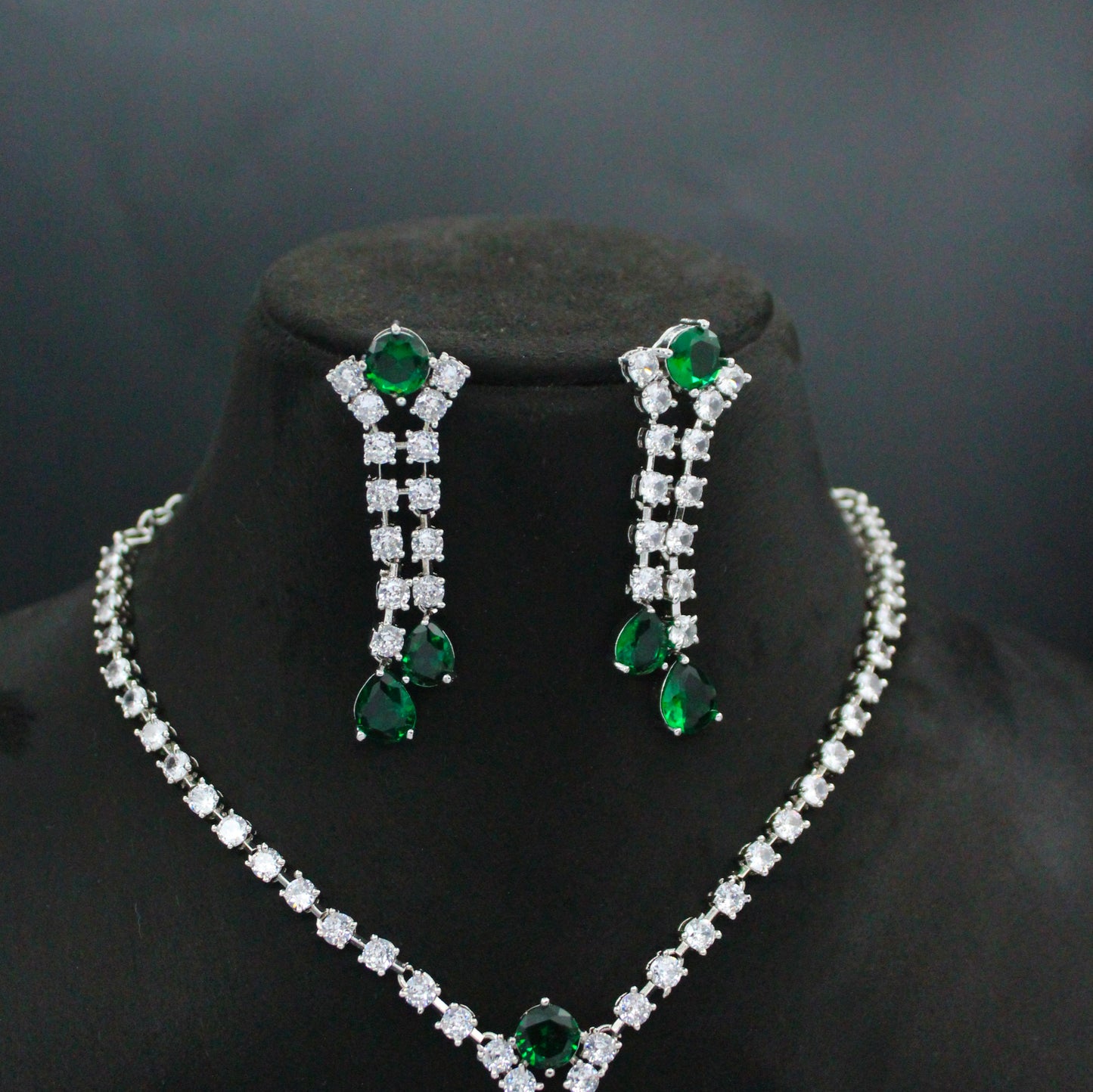Platinum Short Fancy Drop Necklace Set Dark Green With Push Back Earrings 41403