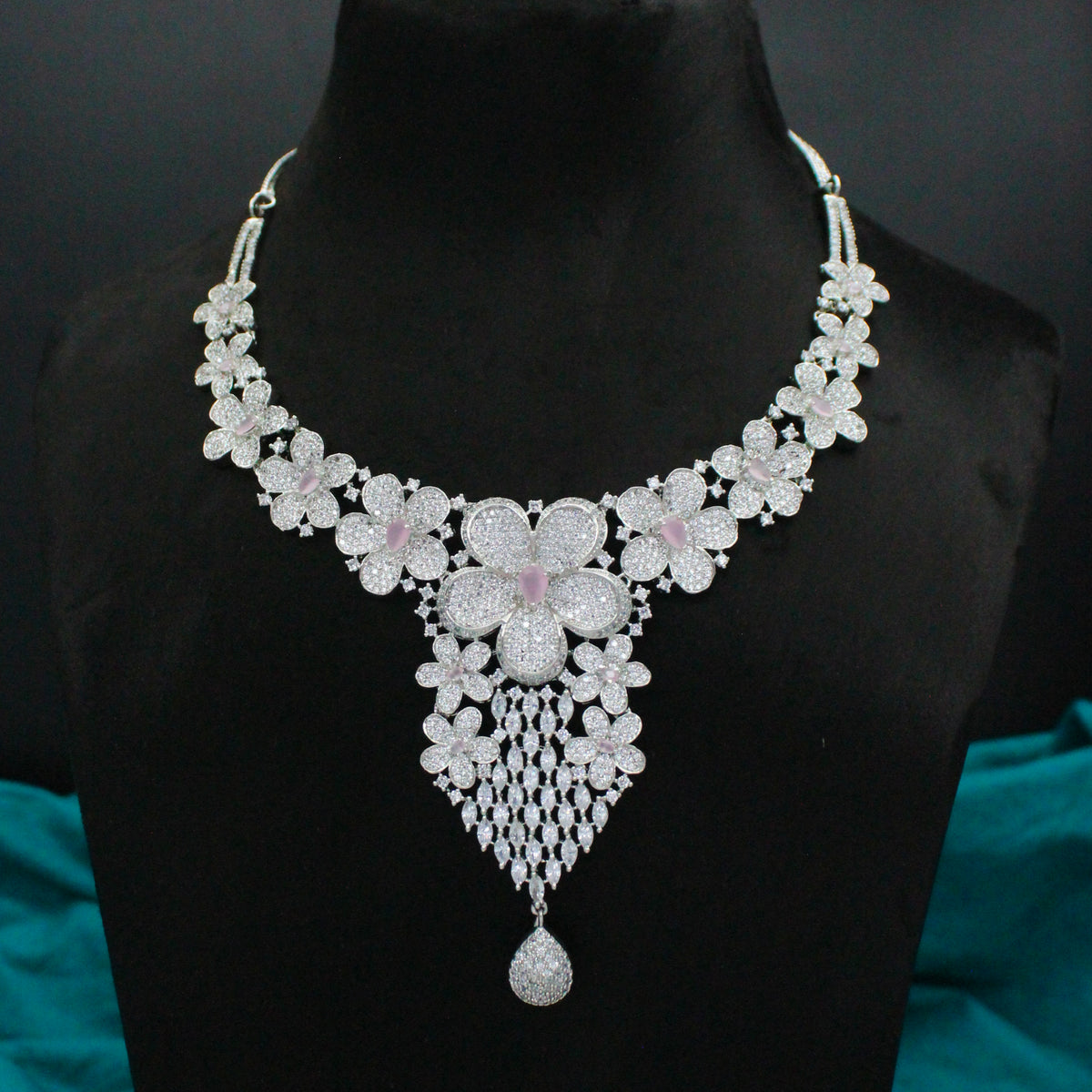 Platinum Mint Pink Floral Short Necklace Set with Pushback Earrings SP-16140