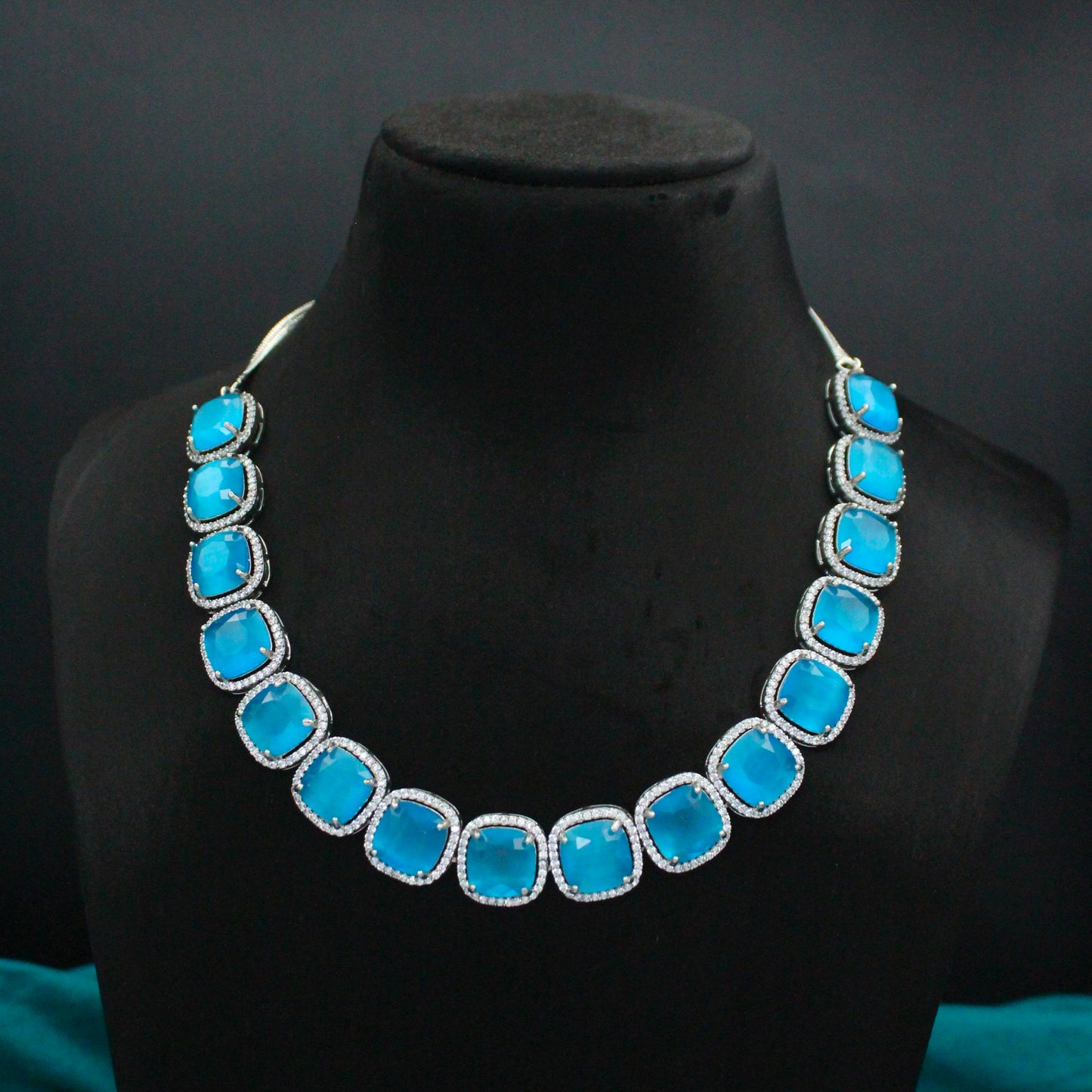 Platinum Blue Big Stone Short Necklace Set with Pushback Earrings SP-21797