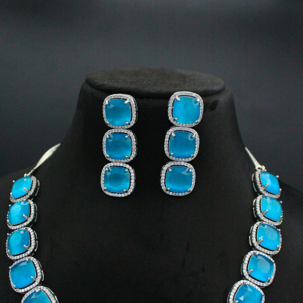 Platinum Blue Big Stone Short Necklace Set with Pushback Earrings SP-21797