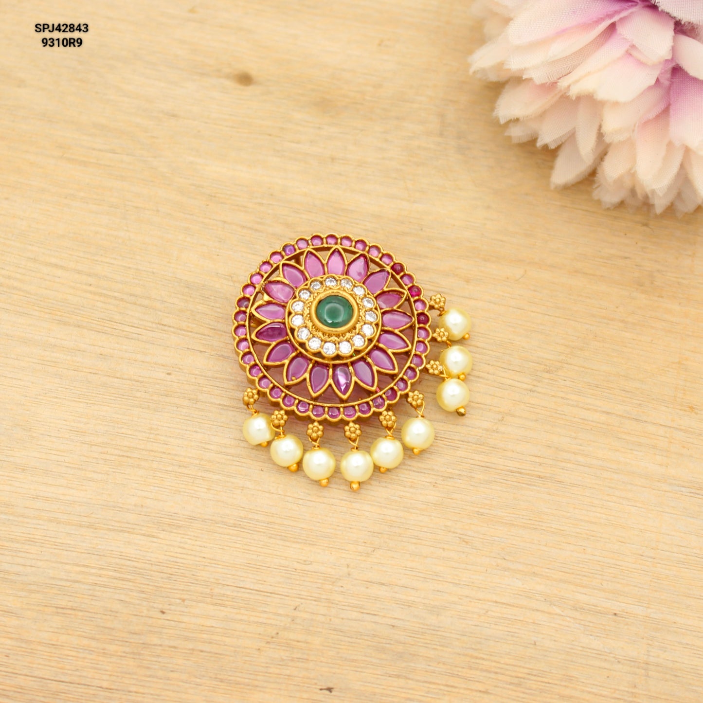 Pota Stone Flower Multi Locket With Pearls 42843