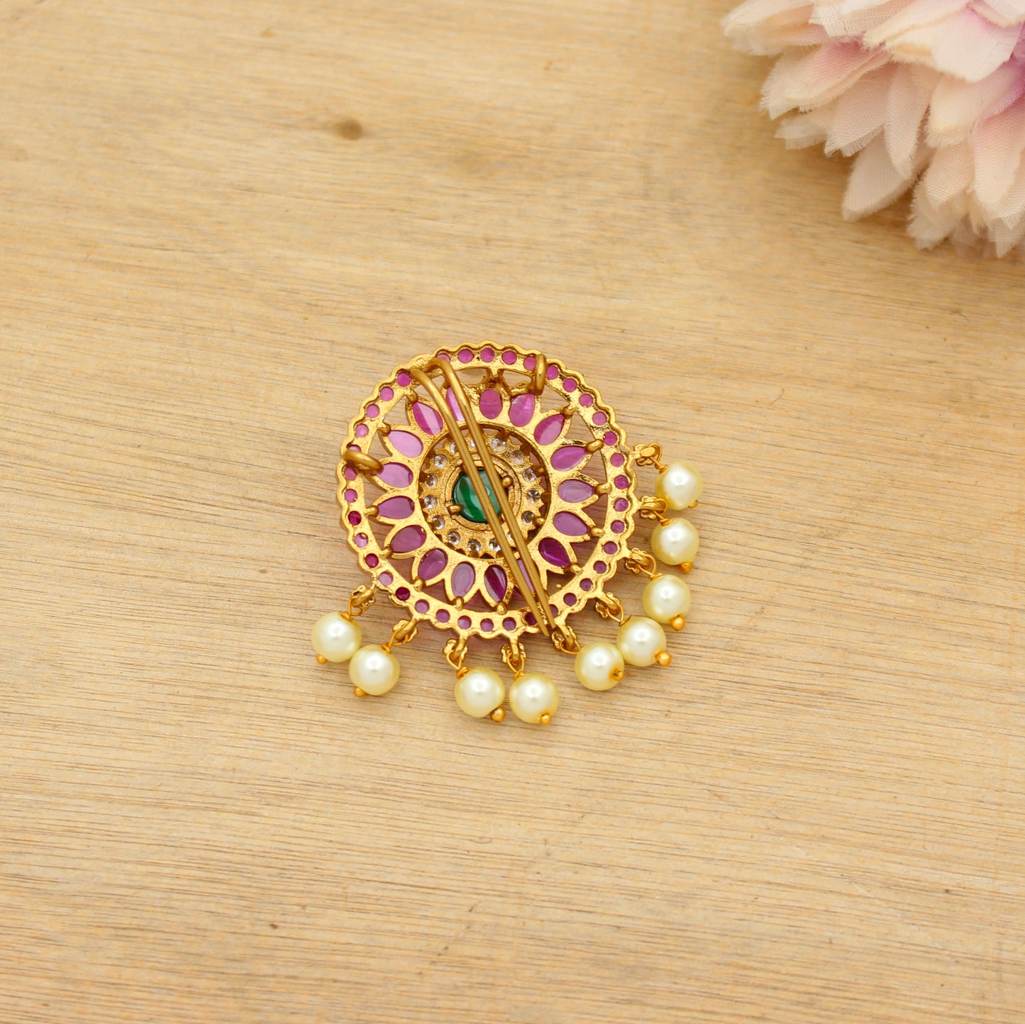 Pota Stone Flower Multi Locket With Pearls 42843