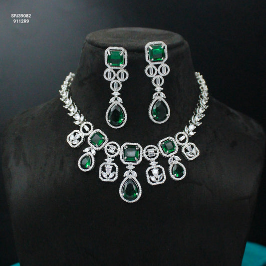 Platinum Green Short Fancy Necklace Set With Push Back Earrings 39082