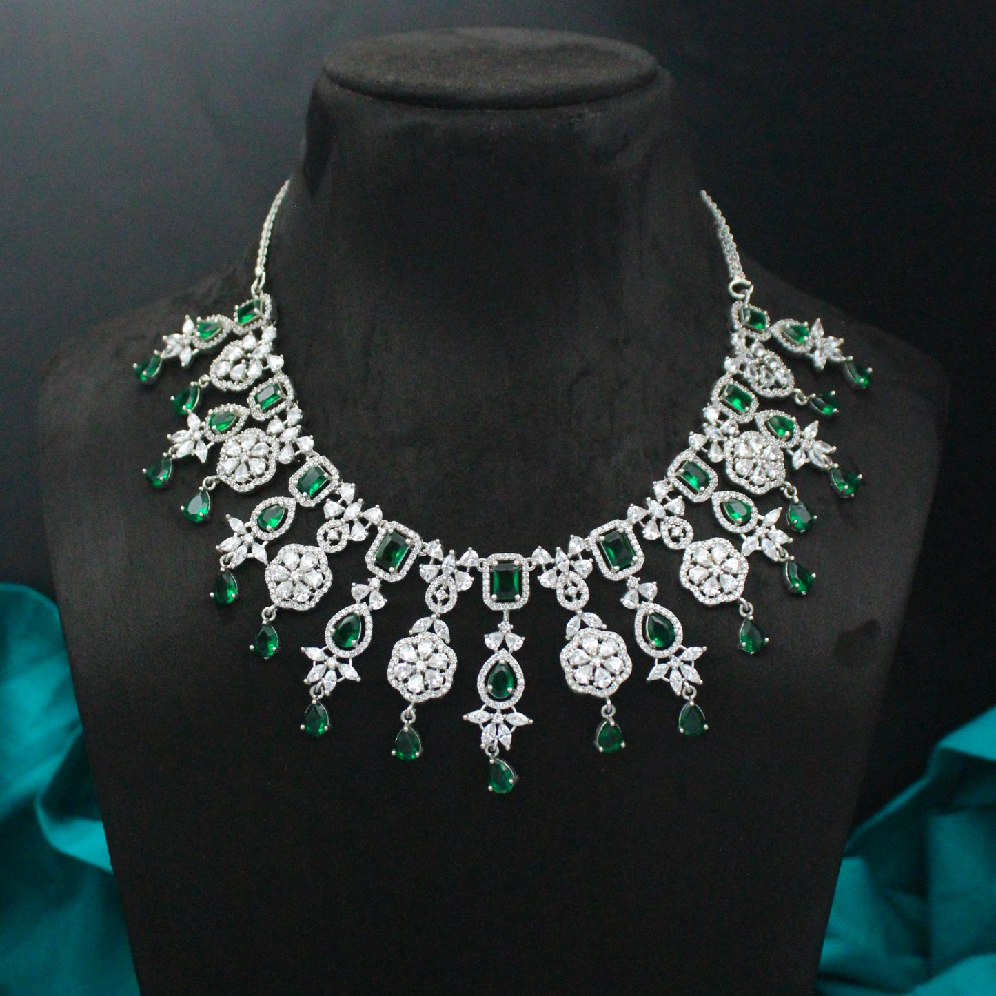 Platinum Short Green Broad Necklace Set With Big Push Back Earrings 28801