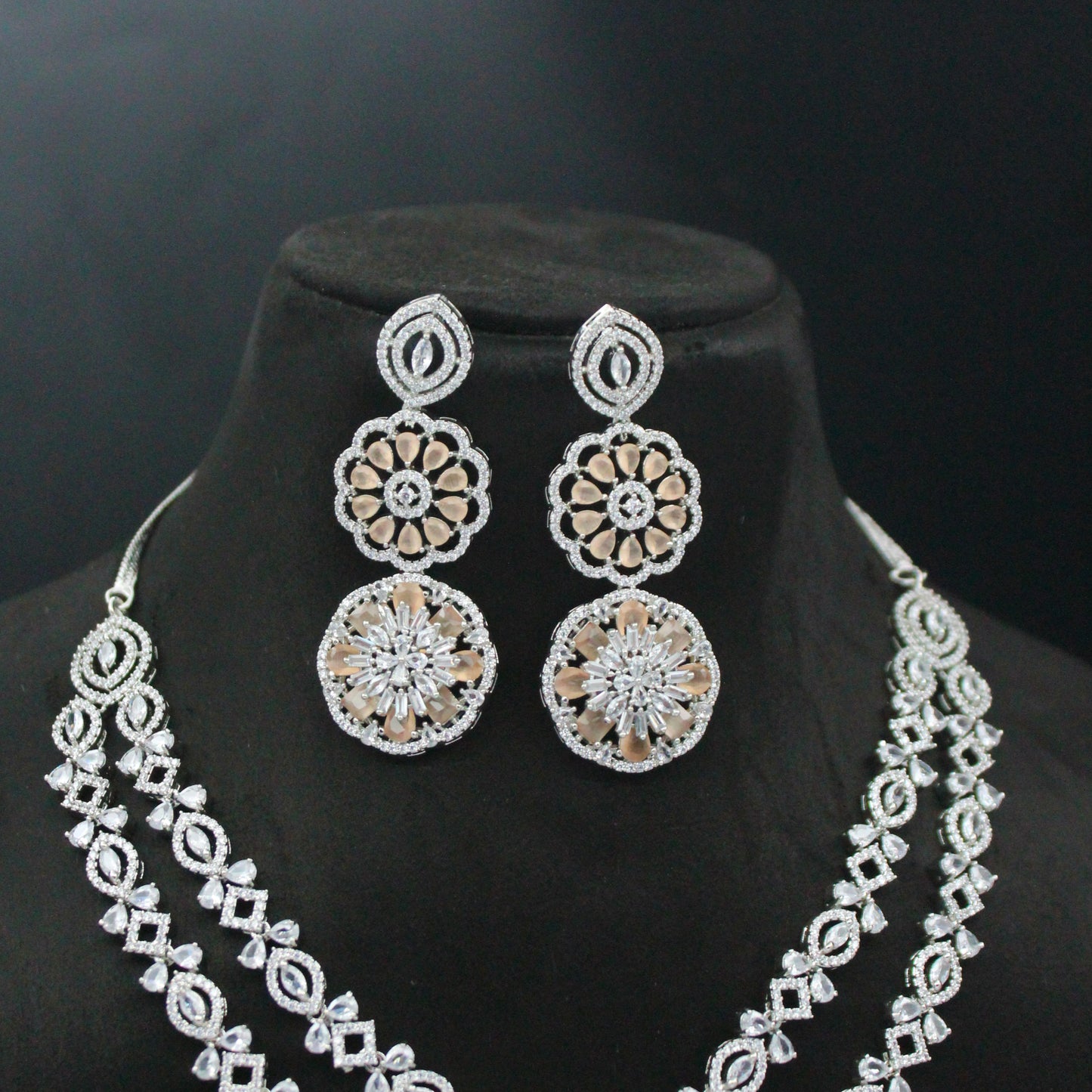 Platinum Mint Short Necklace Set Floral With Maangtikka And Push Back Earrings 16522