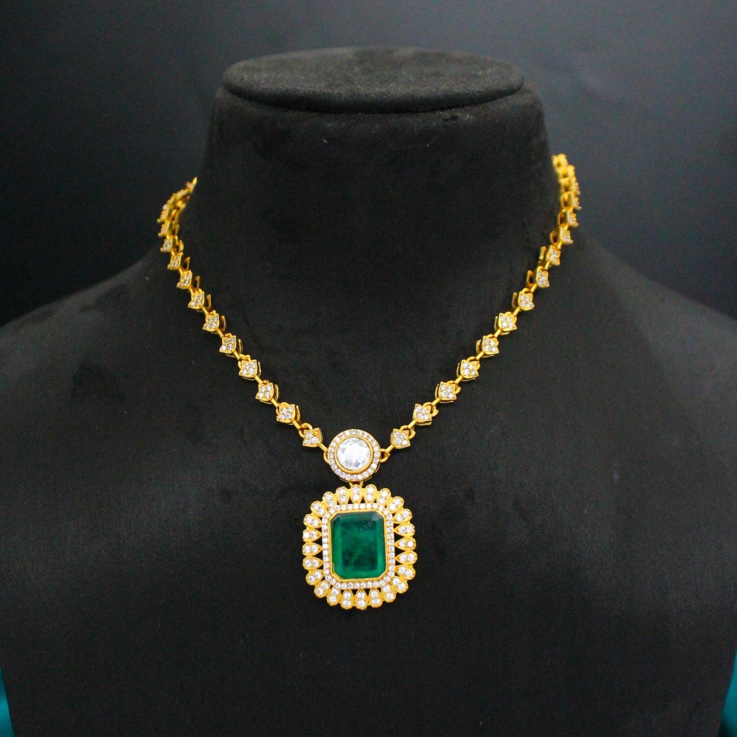 Victorian Moissanite Green Stone Short Necklace Set With Screw Back Earrings 41948
