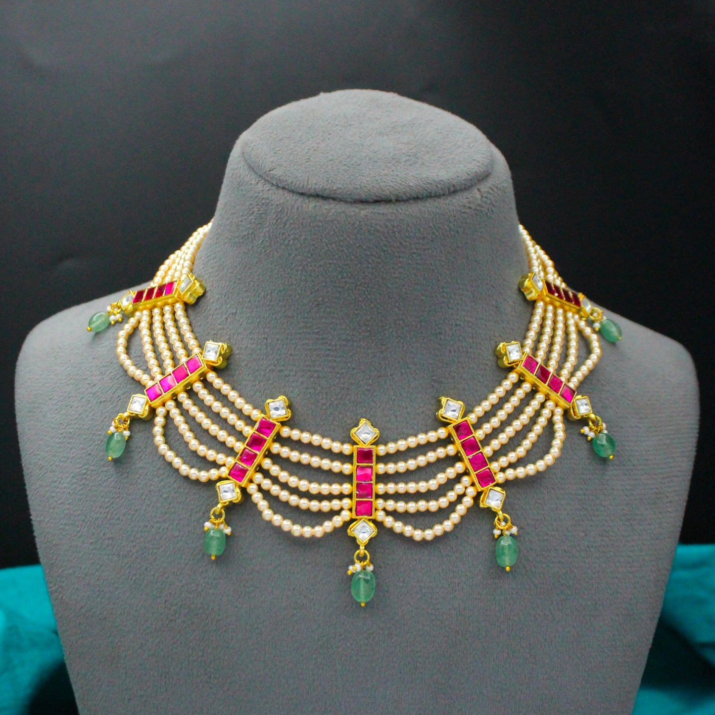 Jadau Kundan Short Necklace Set With Push Back Earrings - 42856