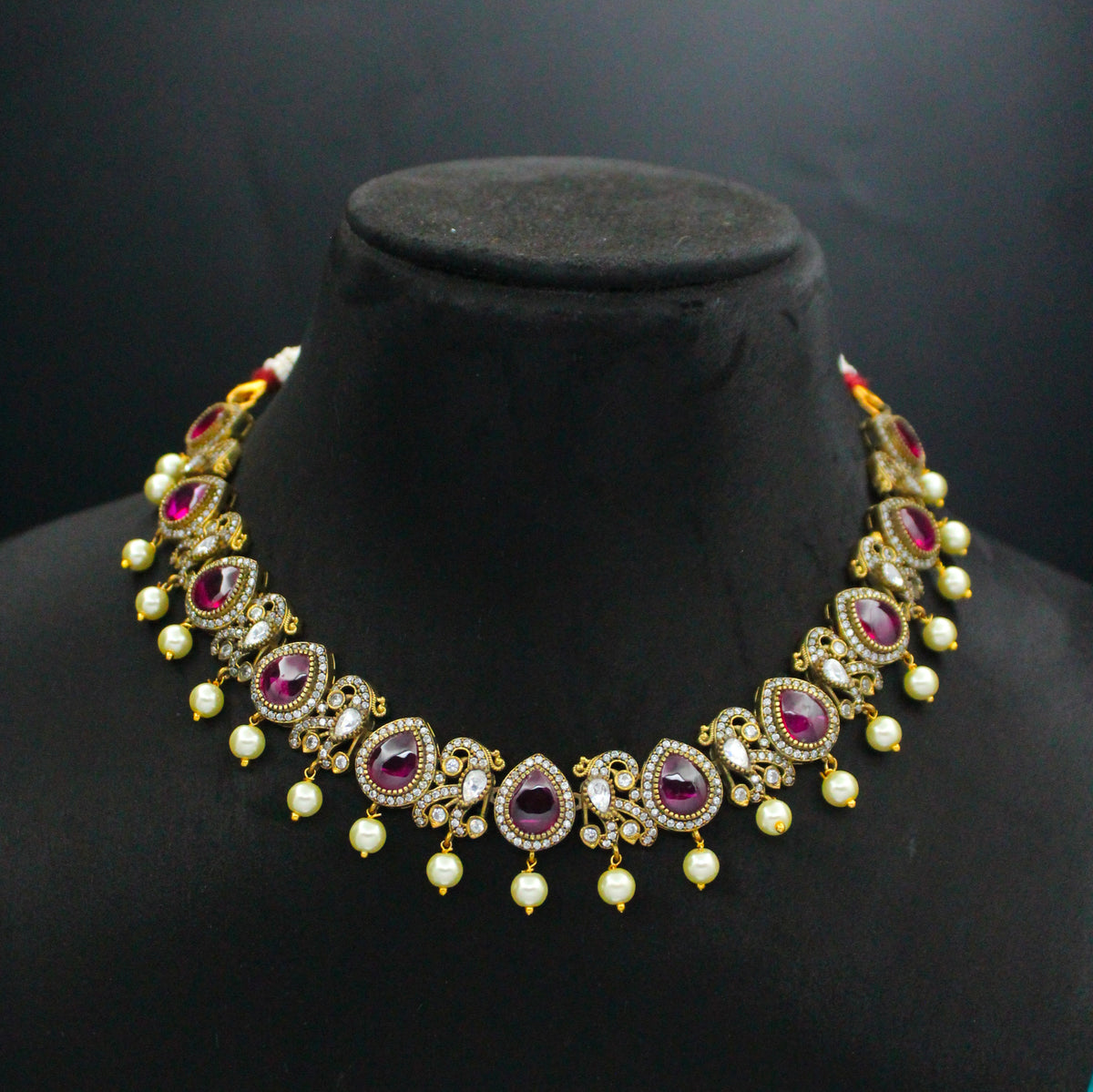 Victorian Red Stone Short Necklace SP-37239