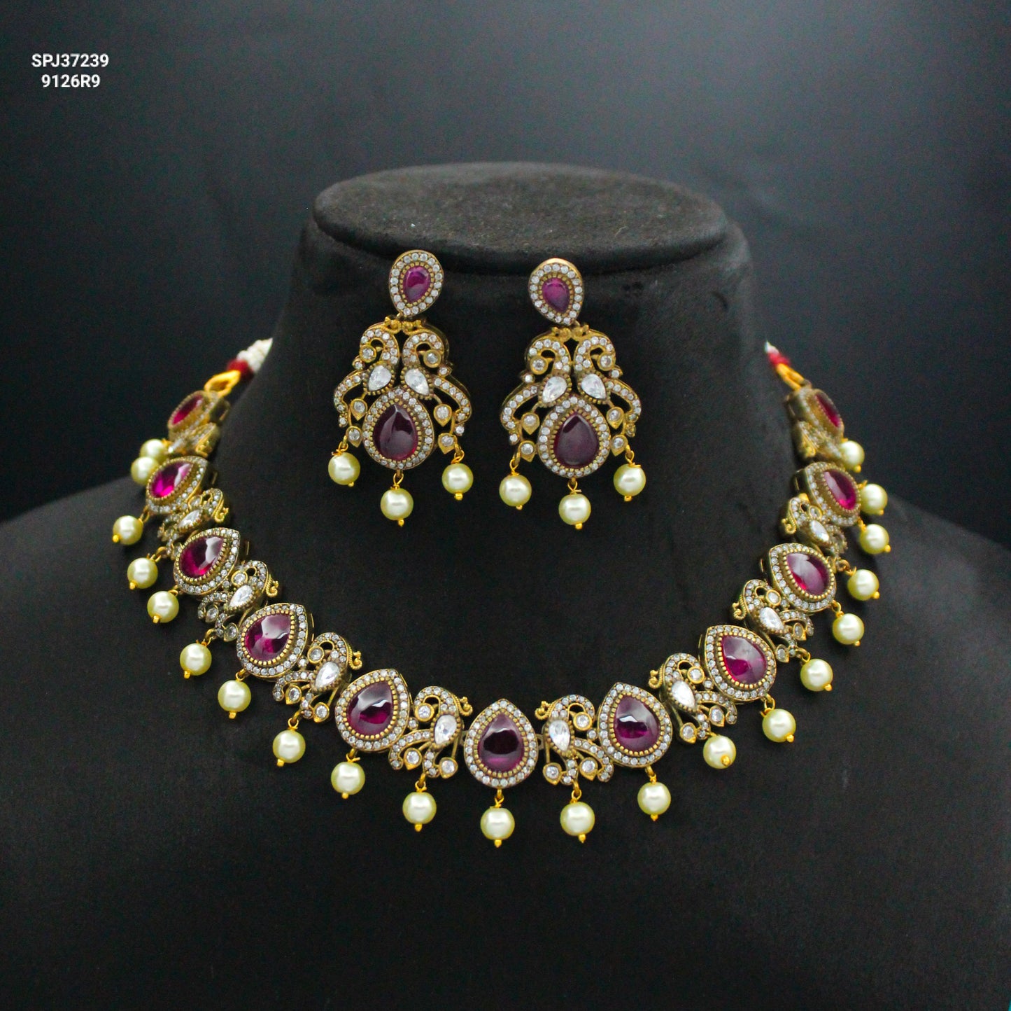 Victorian Red Stone Short Necklace SP-37239