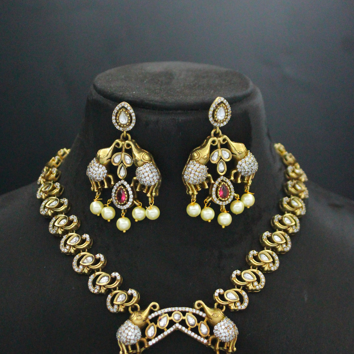 Victorian Ruby Elephant Short Necklace Set SP-29434