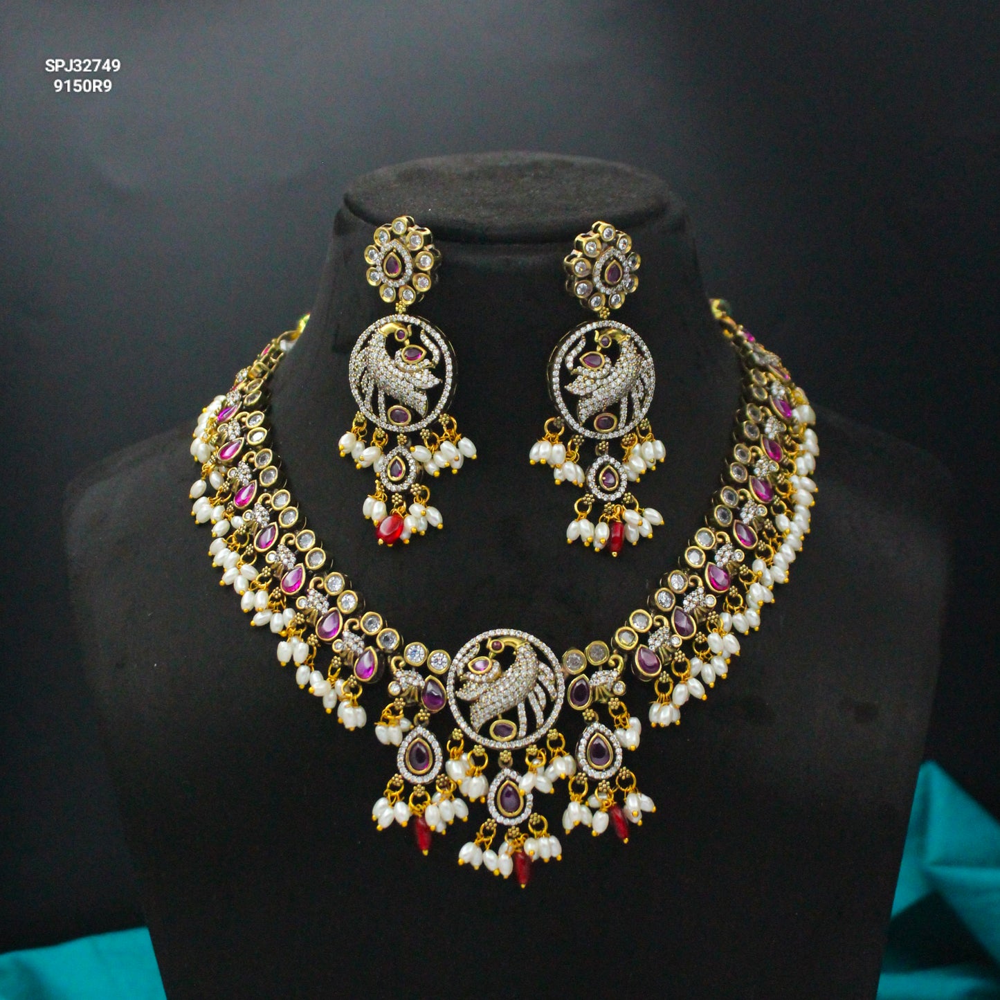 Victorian peacock short necklace