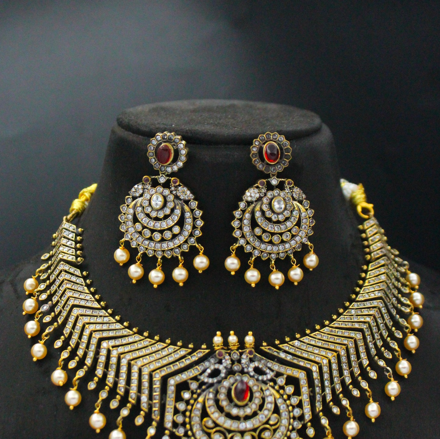 Victorian Gold Look Kanthe Necklace with Swarovski Pearls SP-30079
