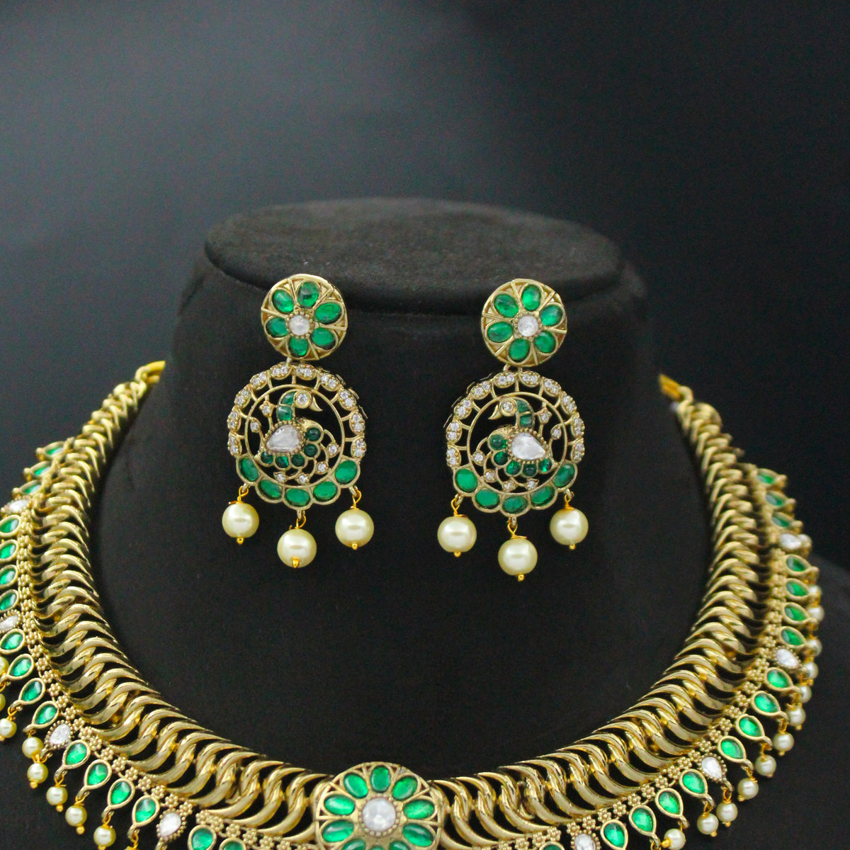 Victorian Jalebi Green & Moissanite Short Necklace SP-39974