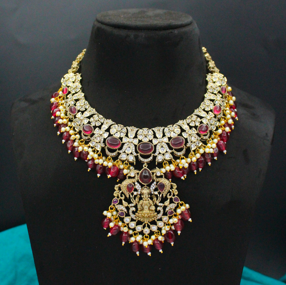 Victorian Lakshmi Red Short Necklace Set SP-38523