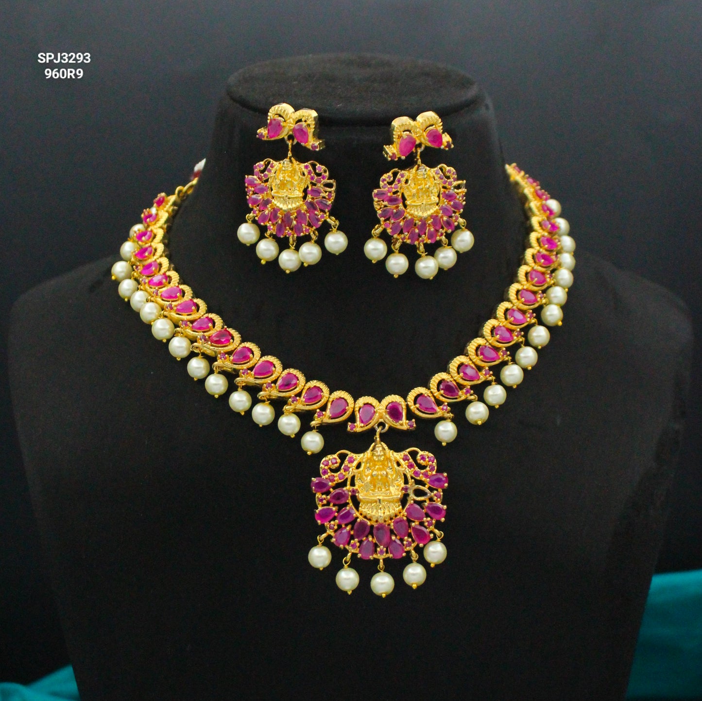 Lakshmi Red Gold Short Necklace Set SP-3293