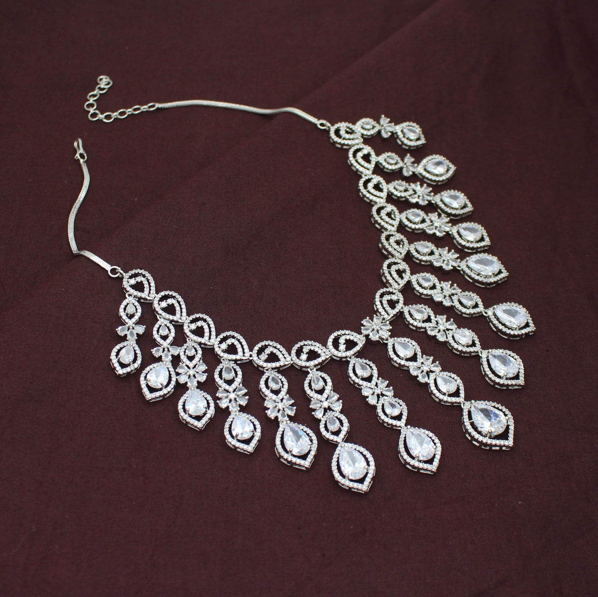 Premium Platinum Bridal Short White Flexible Necklace Fancy Floral Necklace Set Tear Drop Design With Big Bridal Push Back Earrings Party Wear 42886