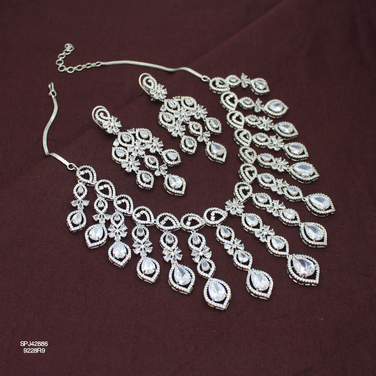 Premium Platinum Bridal Short White Flexible Necklace Fancy Floral Necklace Set Tear Drop Design With Big Bridal Push Back Earrings Party Wear 42886