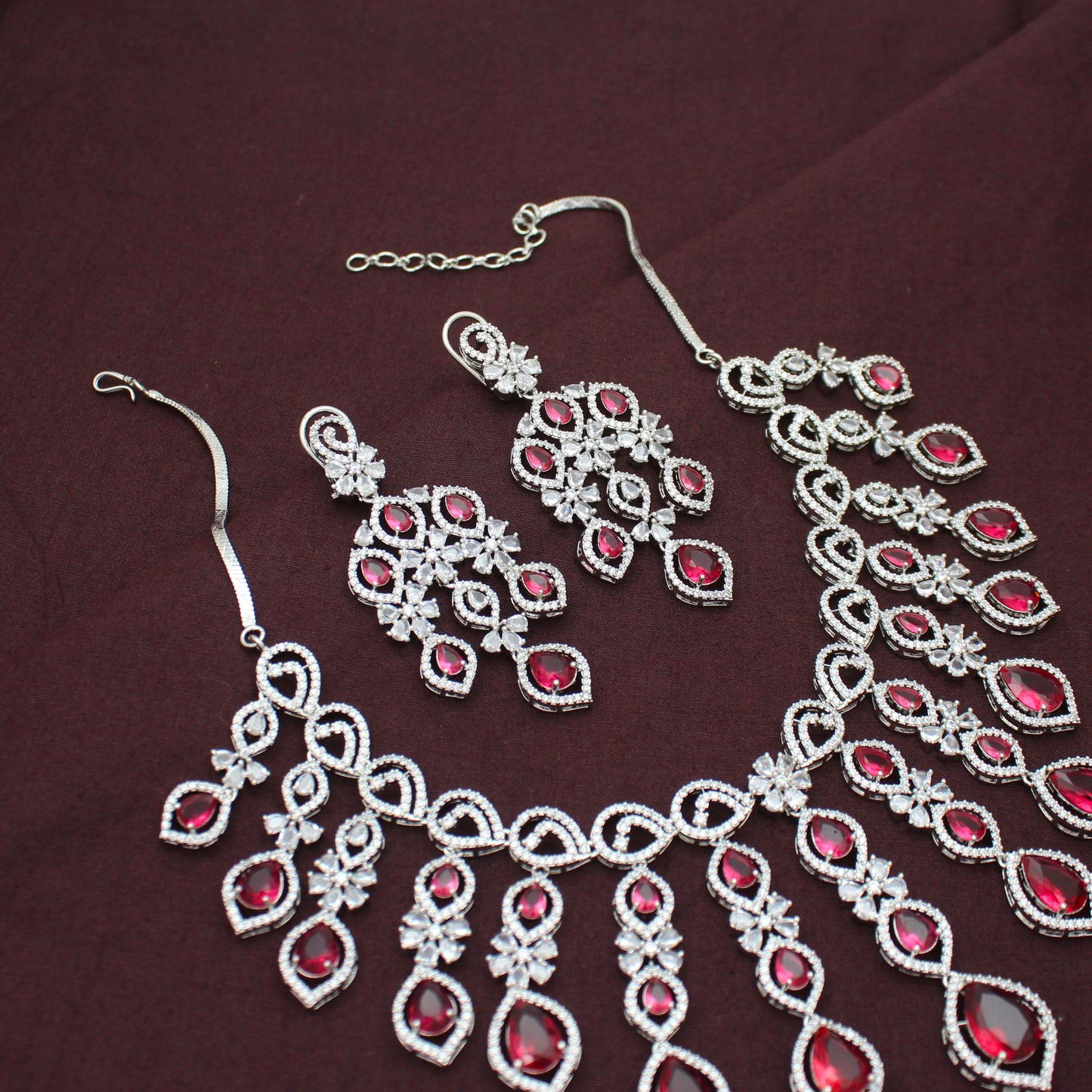 Premium Platinum Bridal Short Red Flexible Necklace Fancy Floral Necklace Set Tear Drop Design With Big Bridal Push Back Earrings Party Wear