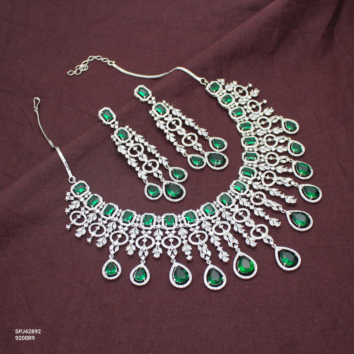 Bridal Short Platinum Green Square Stone Drop Necklace Set With Push Back Bridal Earrings Premium Jewellery For Party Wear 42892