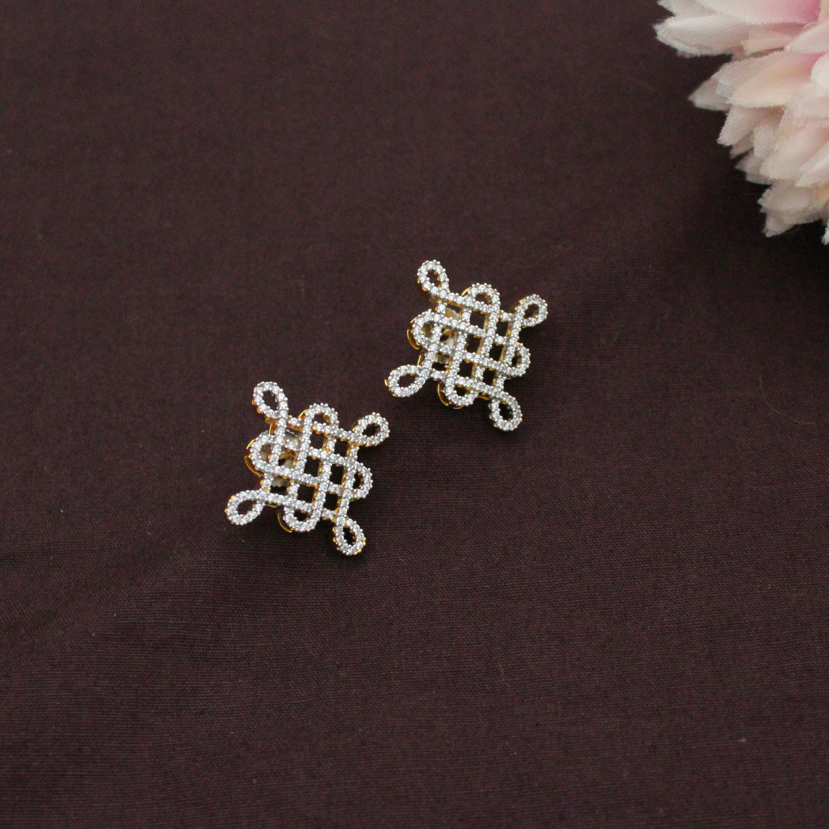 Full White Diamond Look Fancy Pendant Set With Earrings 42877