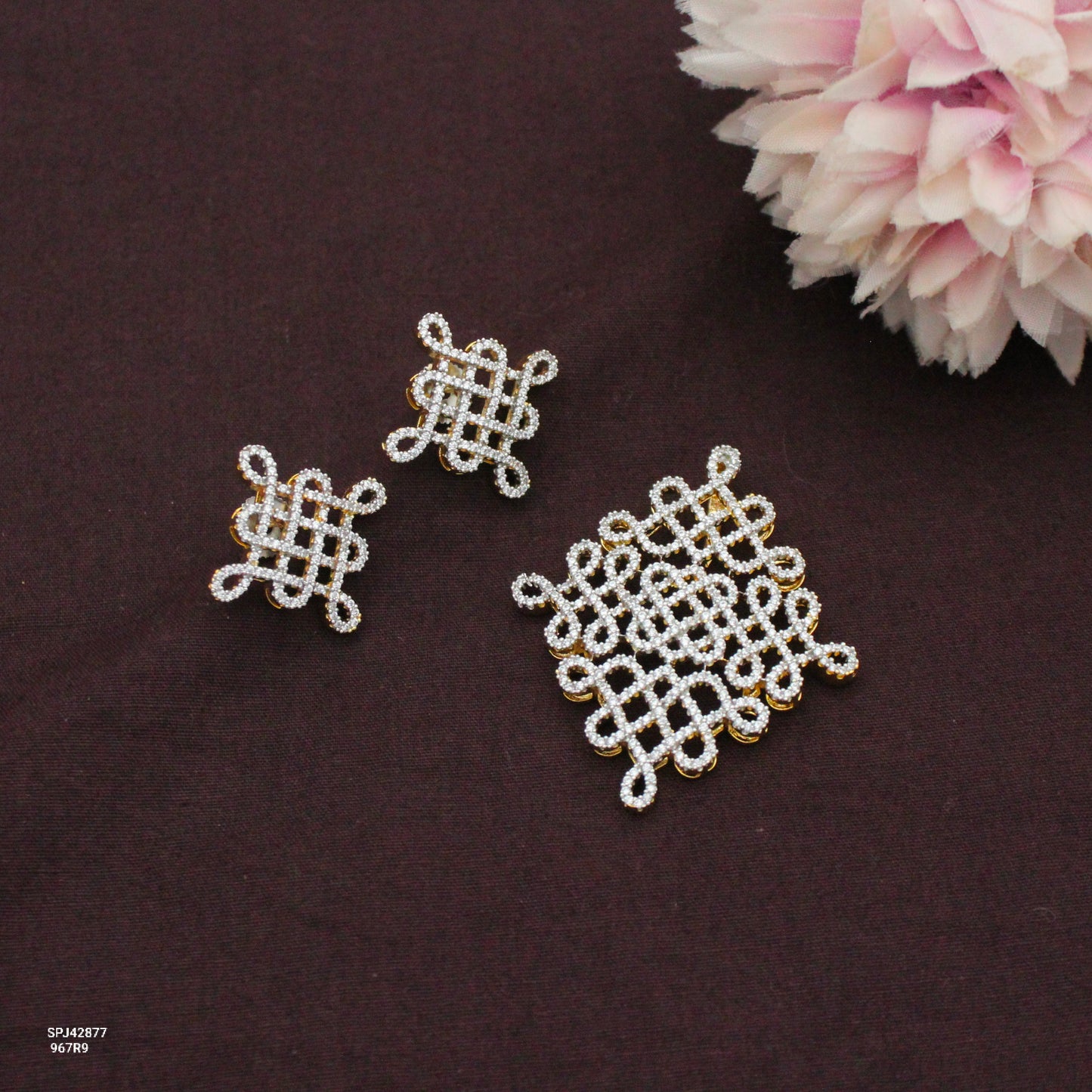 Full White Diamond Look Fancy Pendant Set With Earrings 42877
