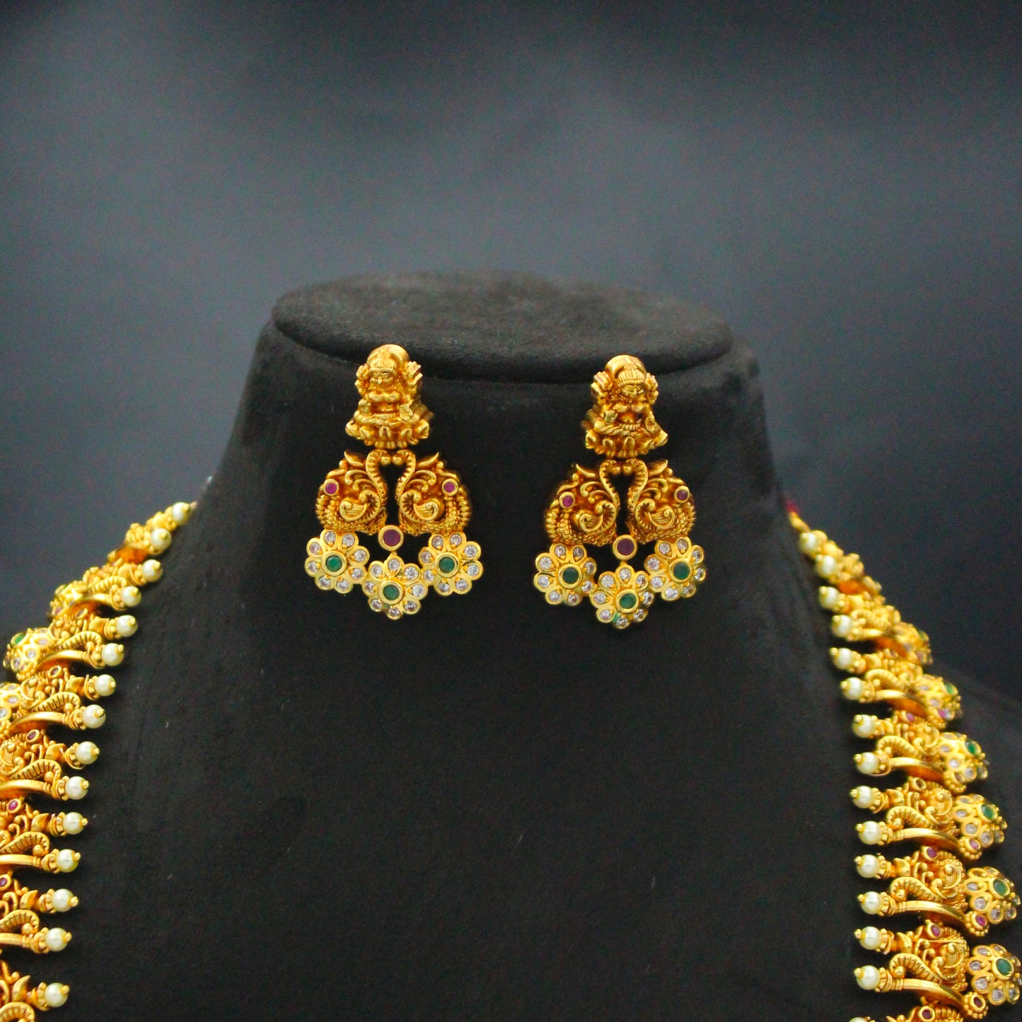 Traditional Nakshi Lakshmi peacock Long Bottumala with screwback earrings 42927