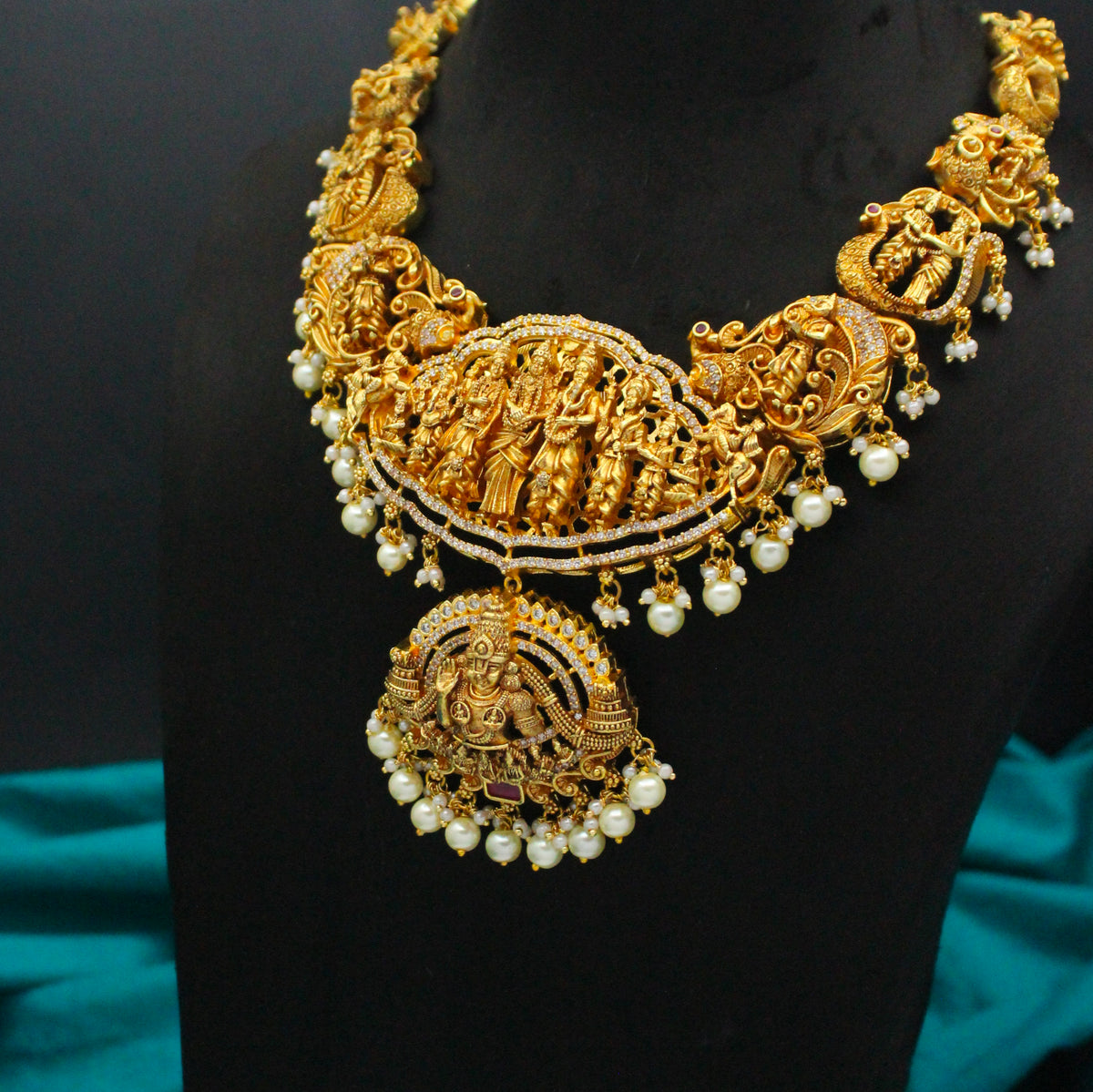 Traditional Nakshi Shiva Parvati Kalyanam Short Necklace Set With Screw Back Earrings 41920