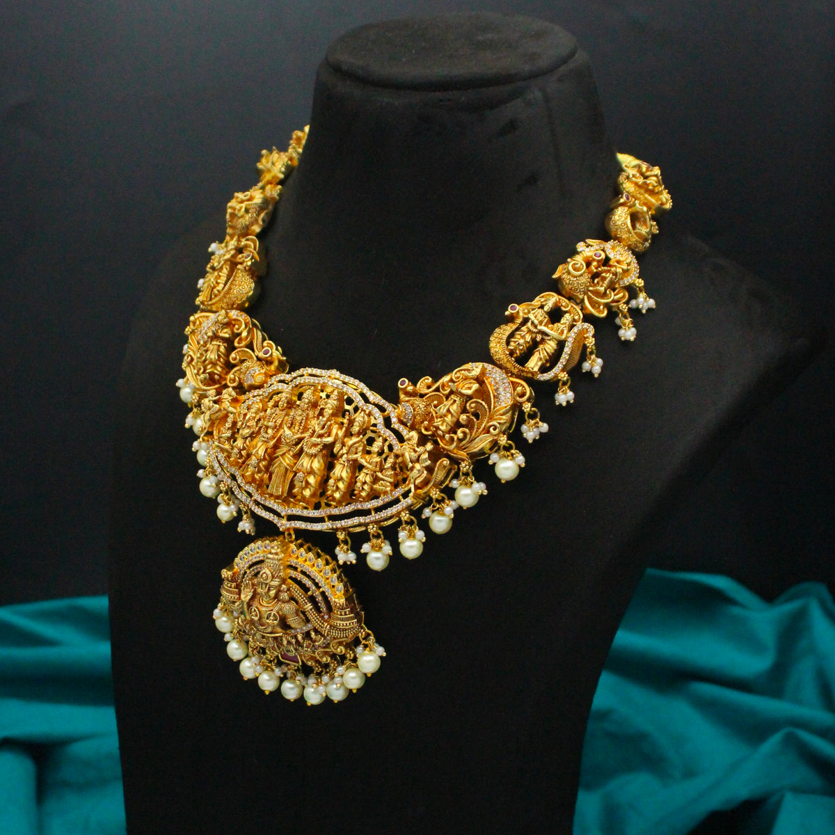 Traditional Nakshi Shiva Parvati Kalyanam Short Necklace Set With Screw Back Earrings 41920