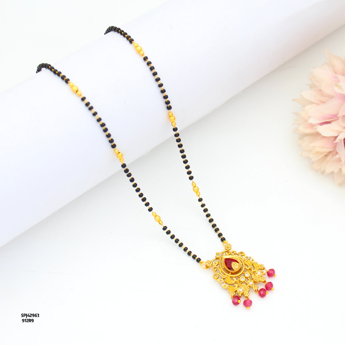 Elegant Drop Stone Peacock Black Beads Red 42963