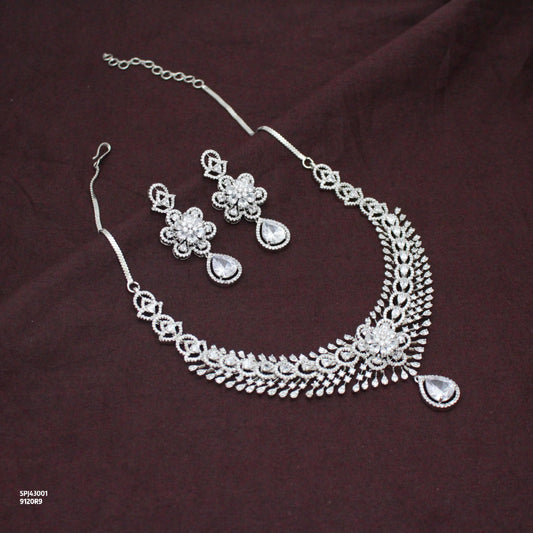 Elegant Platinum Floral Drop Stone Full White Fancy Short Necklace Set With Push Back Statement Earrings Party Wear Jewellery 43001