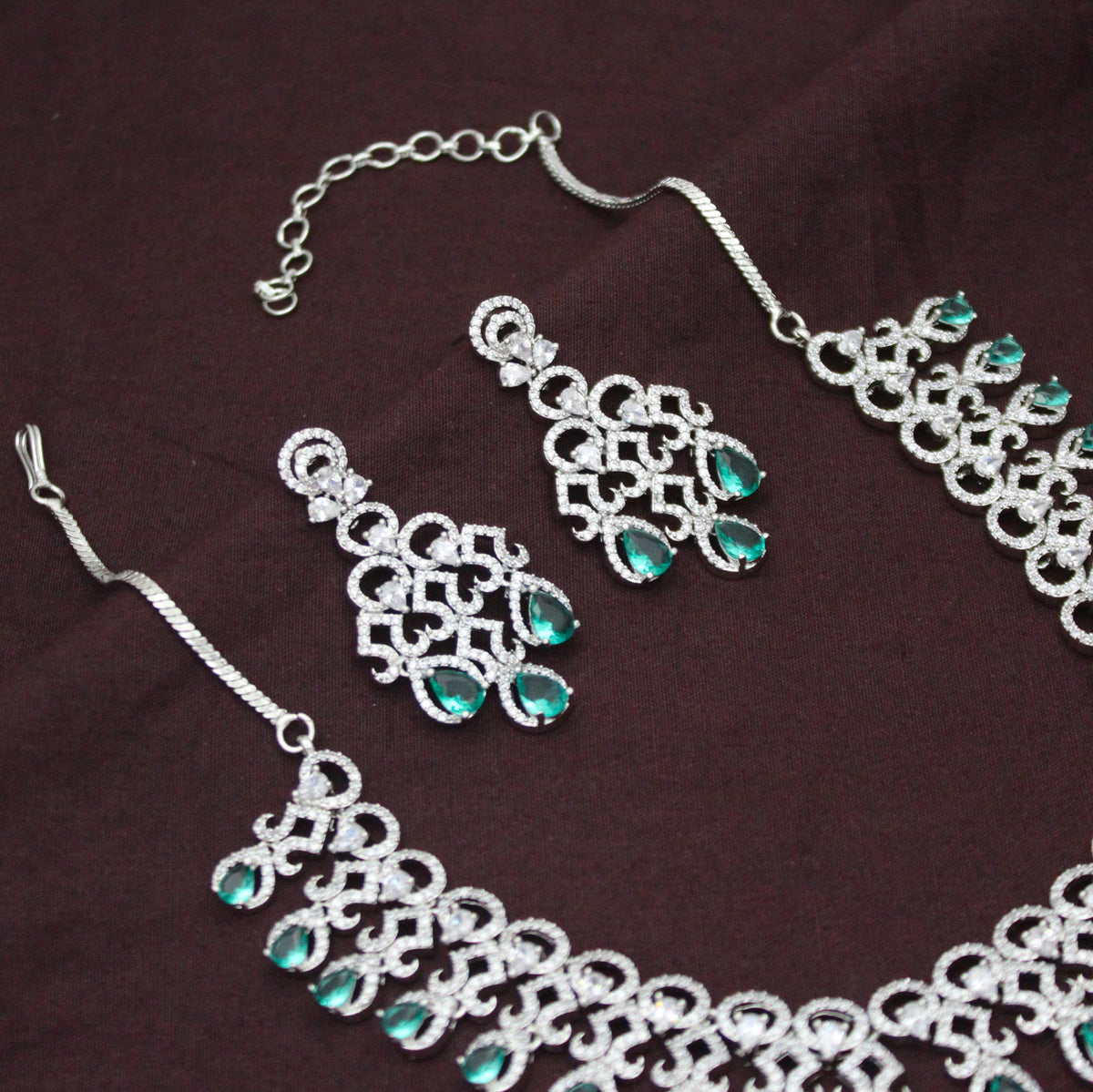 Platinum Party Wear Drop Pattern Rama Green Stones Short Necklace Set With Push Back Earrings 43013