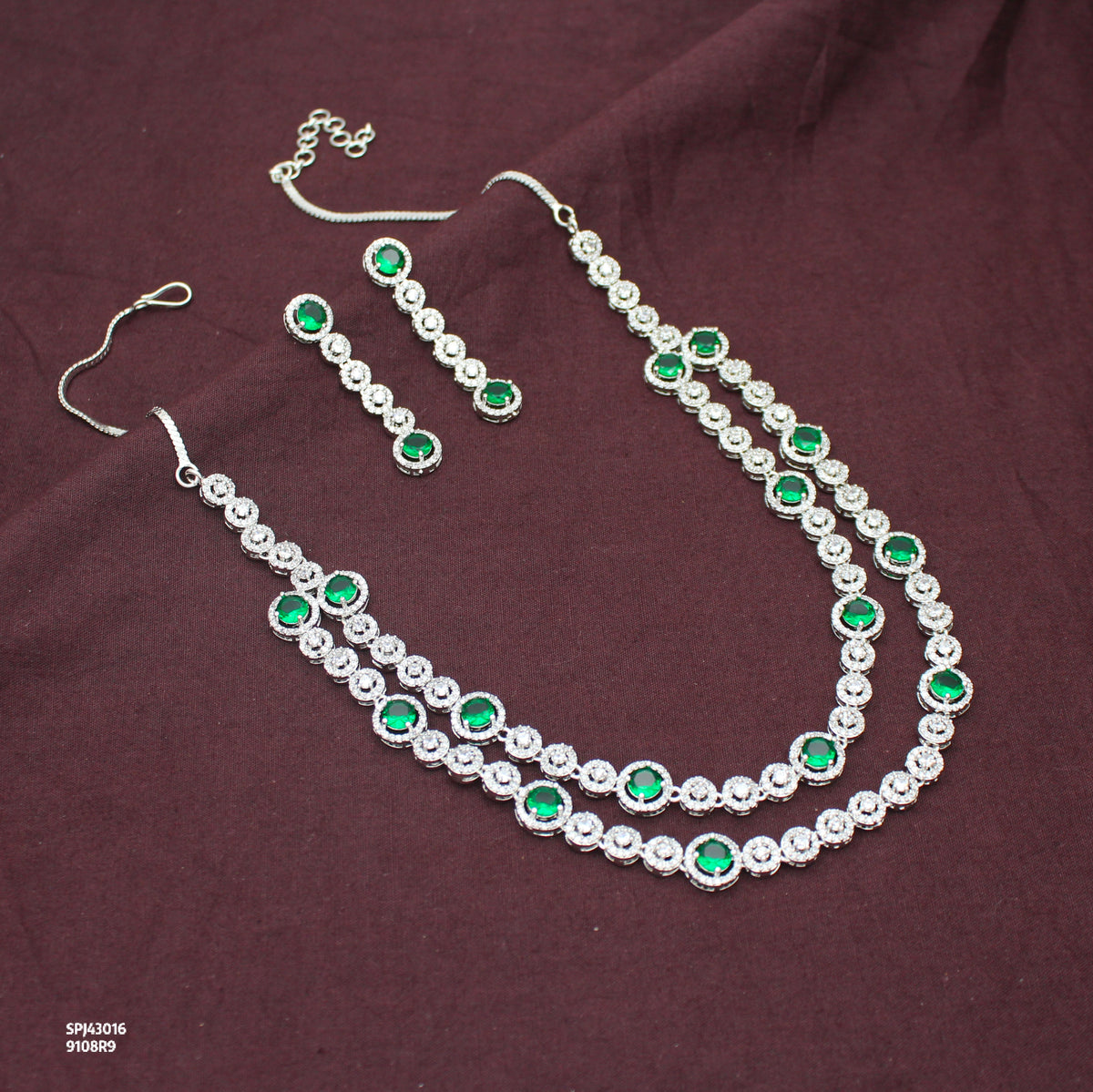 Premium Platinum 2 Layers Round Stone Emerald Green Short Necklace Set With Push Back Earrings 43016