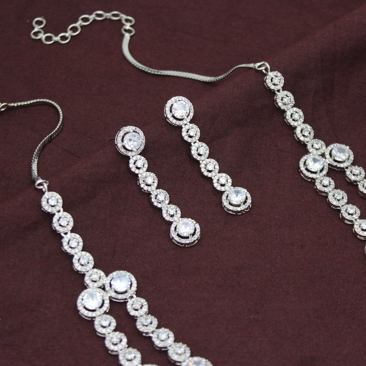 Premium Platinum 2 Layers Round Stone Full White Short Necklace Set With Push Back Earrings 43017