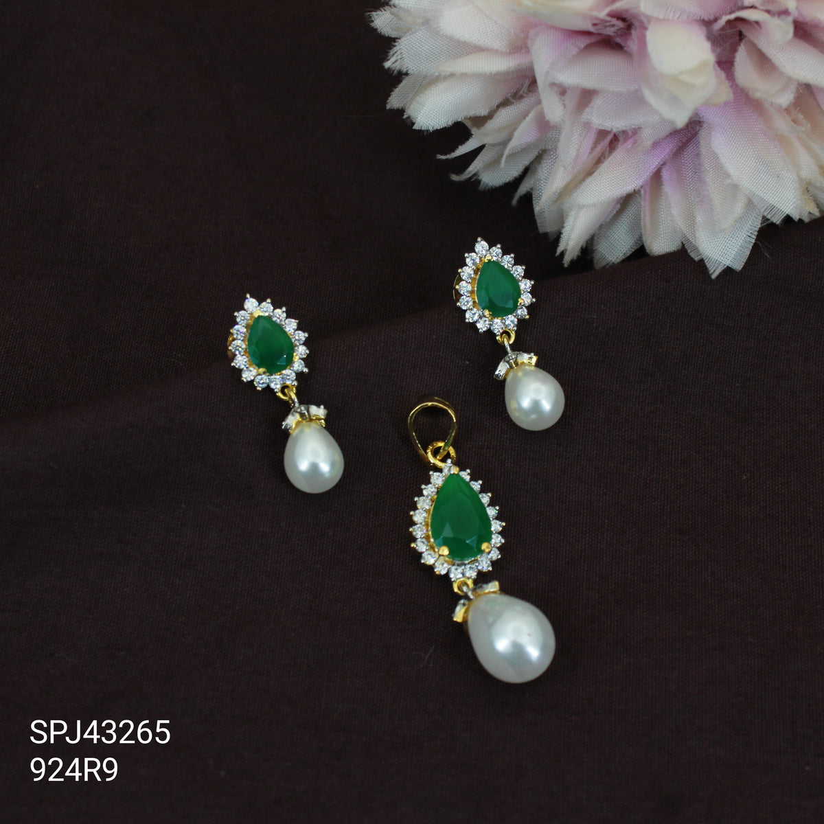 43265 GJ diamond look drop pattern emerald pendent set with pearl drop push back Earrings