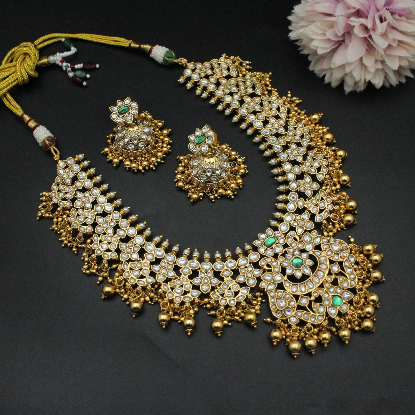 41928 Jadau Full White Guttapusalu Short Necklace Set With Push Back Earrings